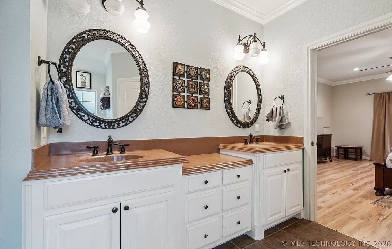 1834 Sunset Park Terrace Ardmore OK 73401