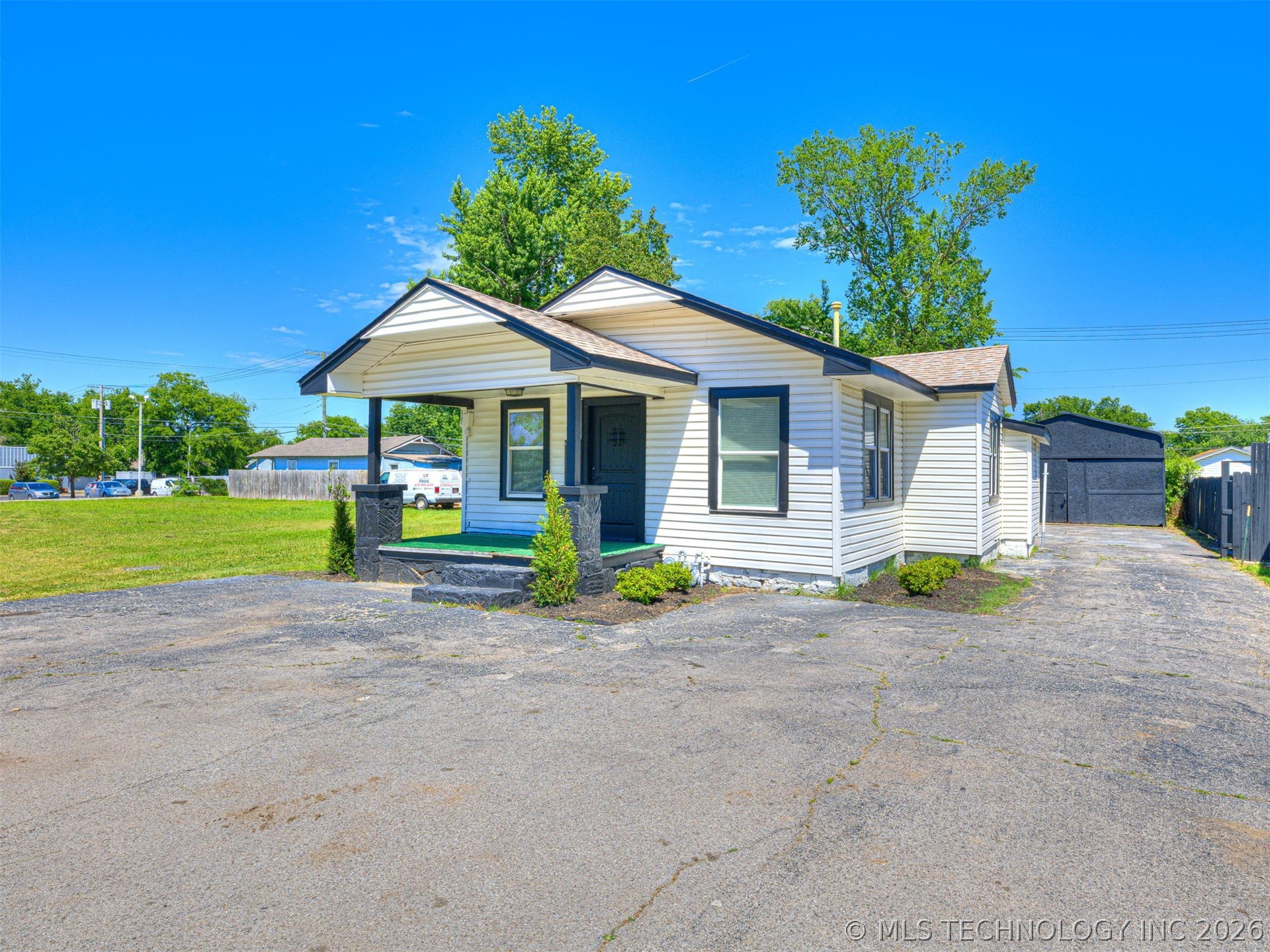 4809 S 33rd Westavenue Tulsa OK 74107