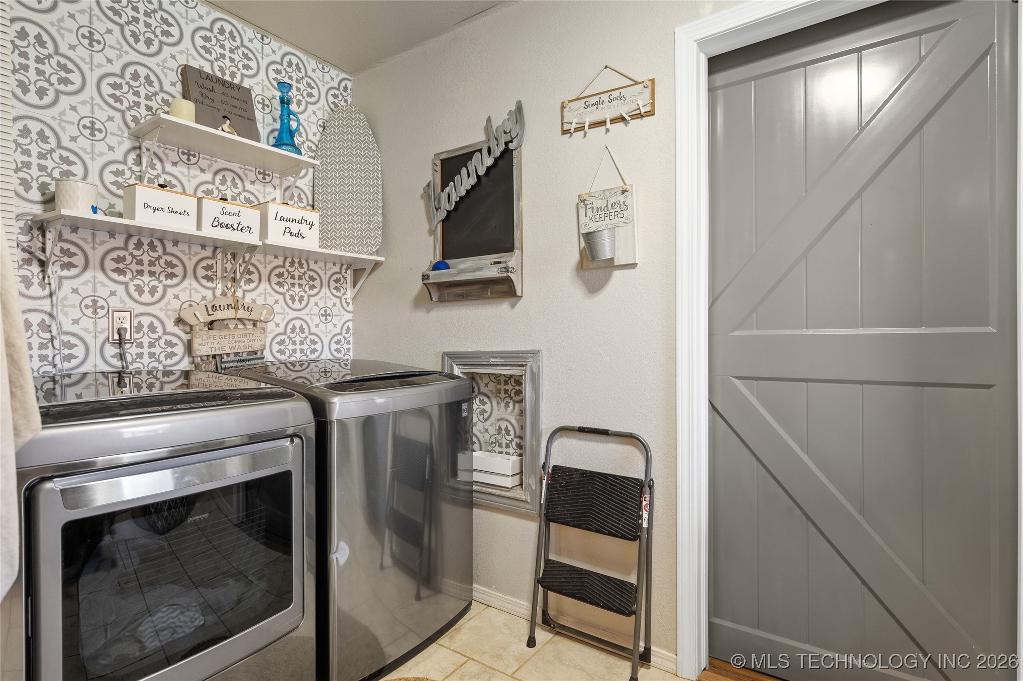 300 S 1st Street Dougherty OK 73032