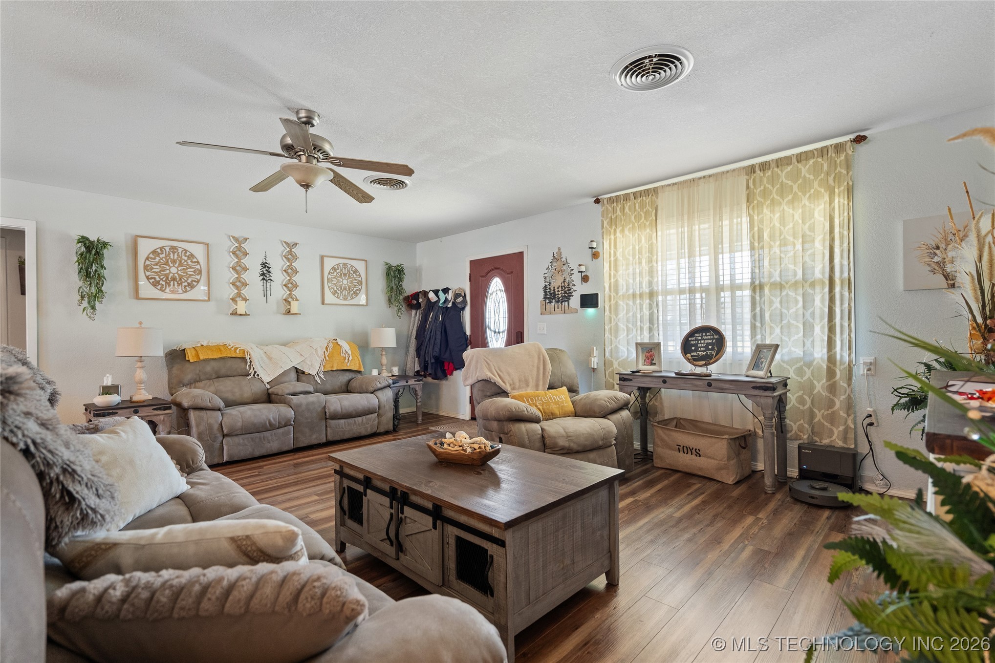 300 S 1st Street Dougherty OK 73032