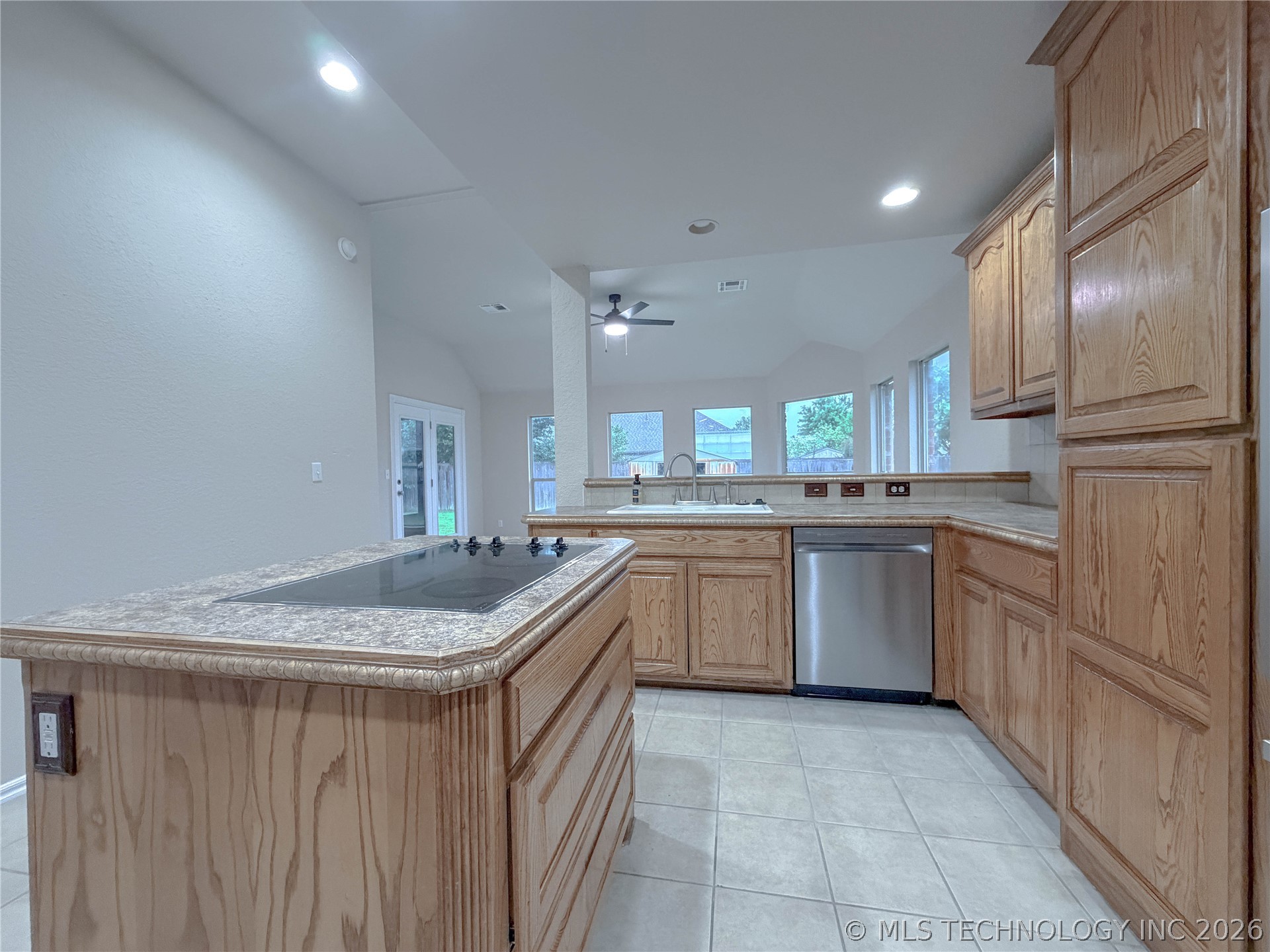 11519 E 118th Street Collinsville OK 74021