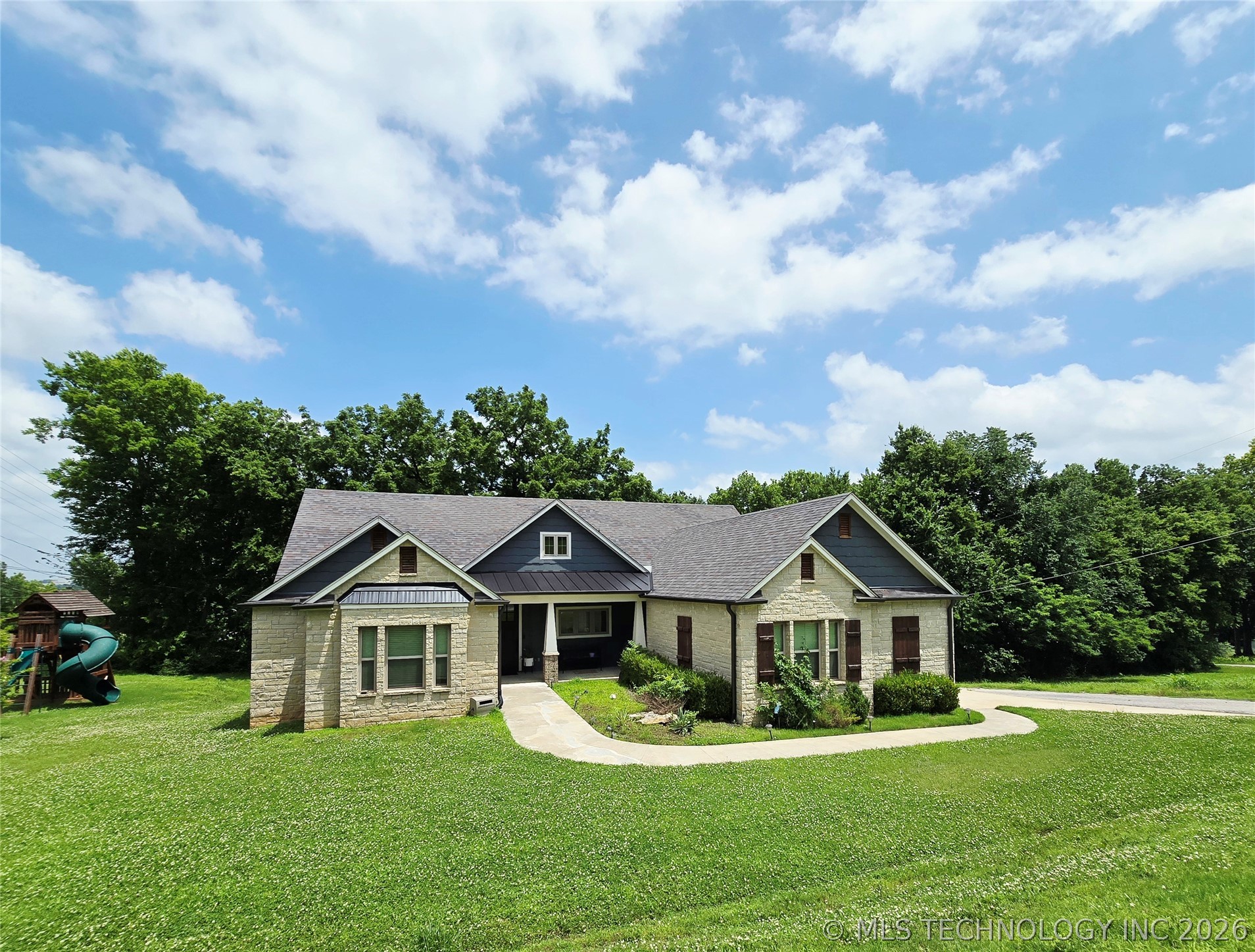 1715 W Blue Starr Drive Claremore OK 74017