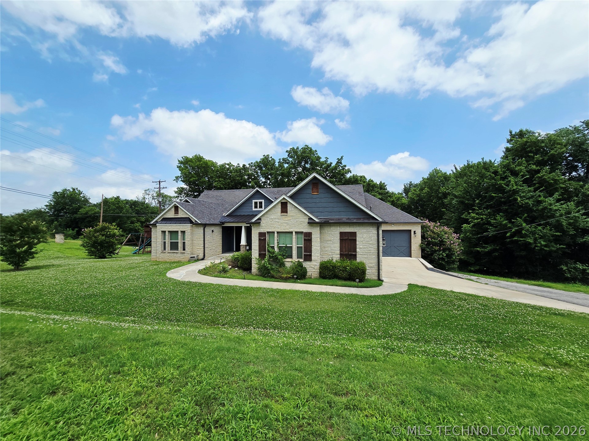 1715 W Blue Starr Drive Claremore OK 74017
