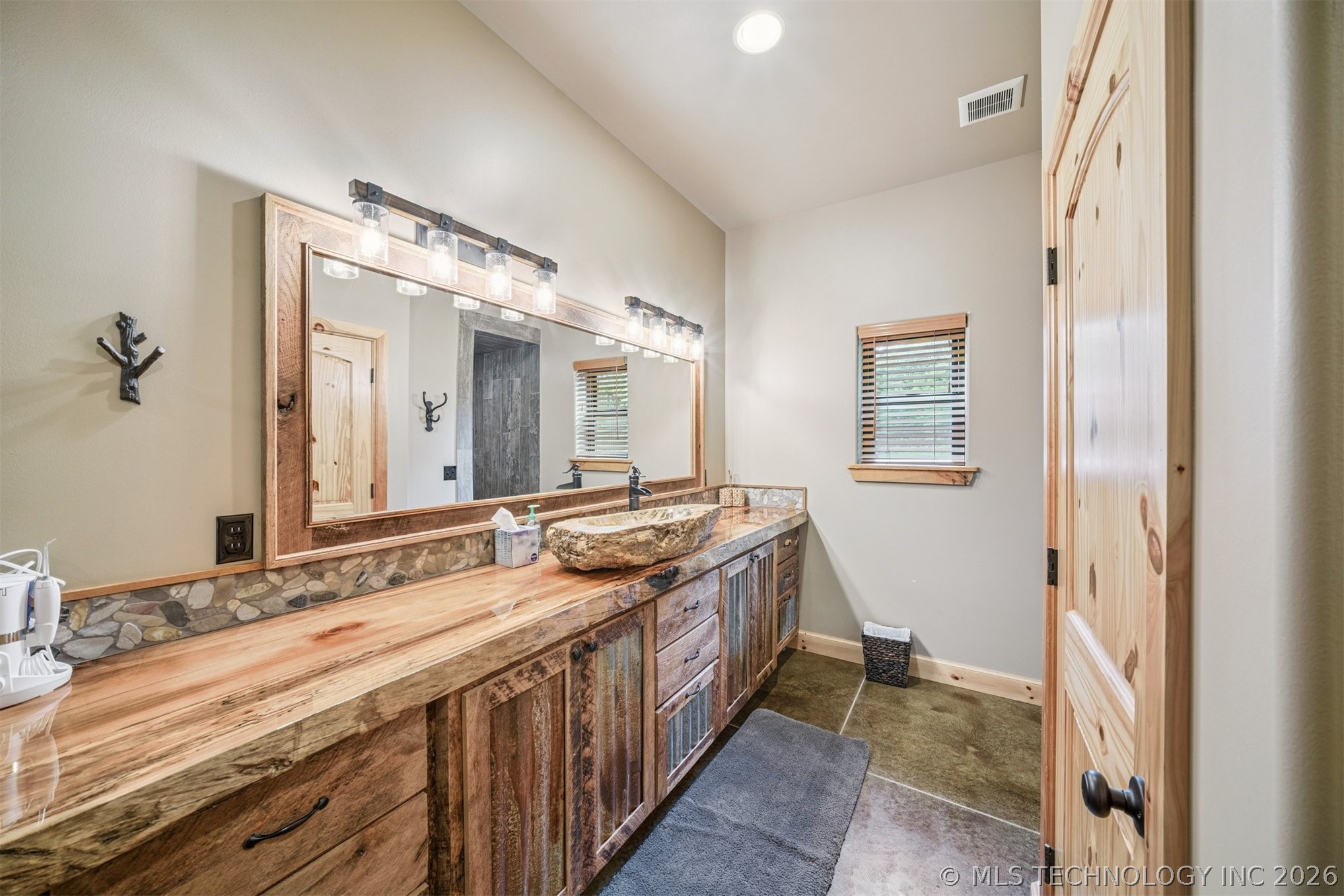 18751 E 21 Road Nowata OK 74048