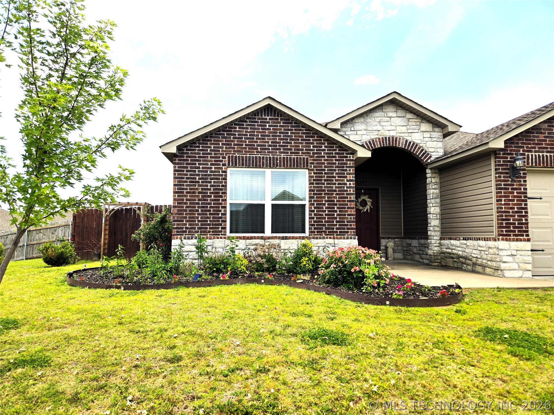 1203 W Missouri Avenue Claremore OK 74019