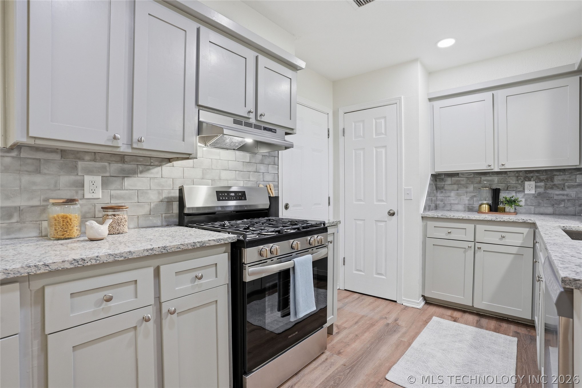 1605 S 125th Eastavenue Tulsa OK 74128