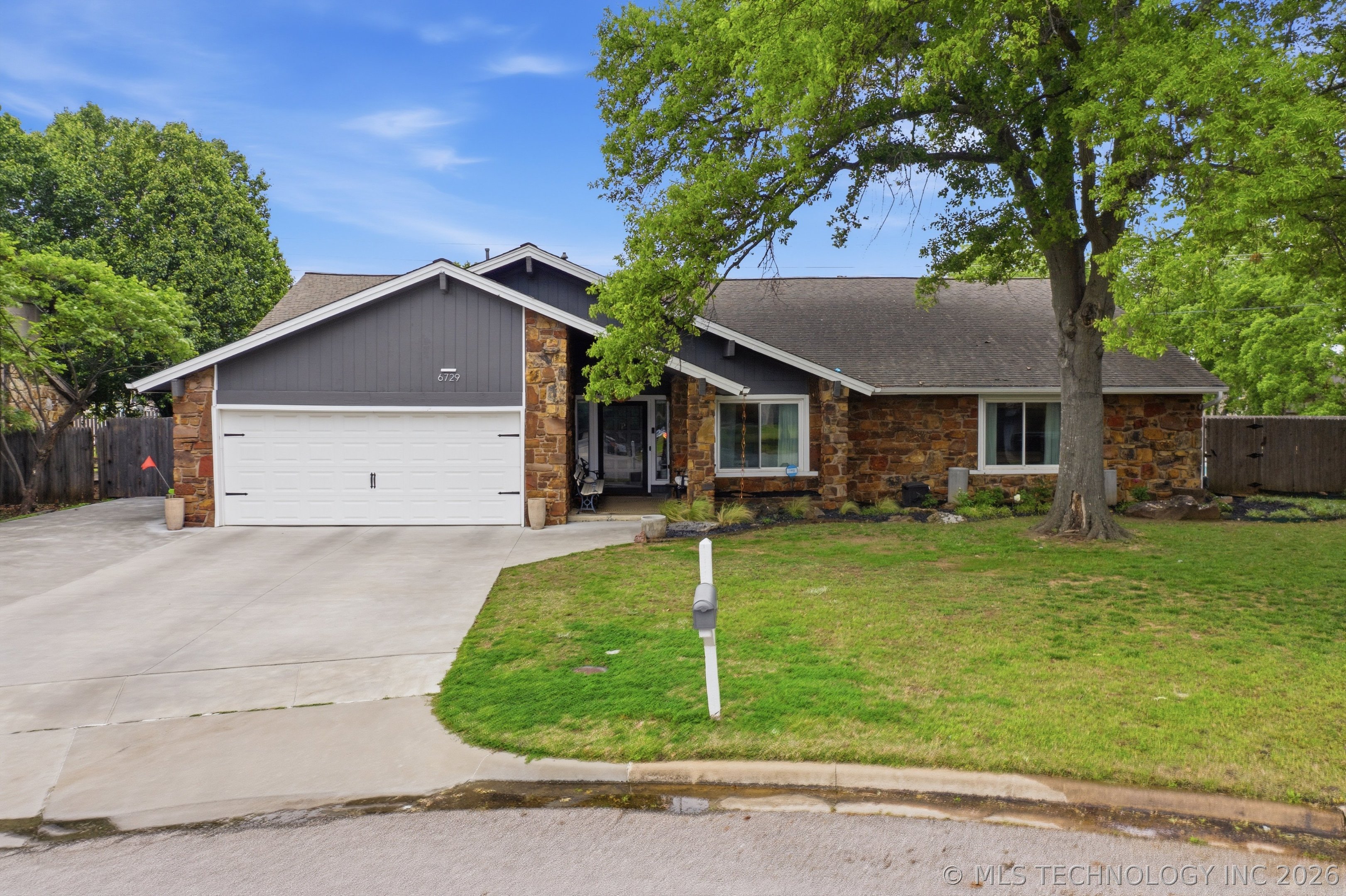 6729 E 86th Place Tulsa OK 74133