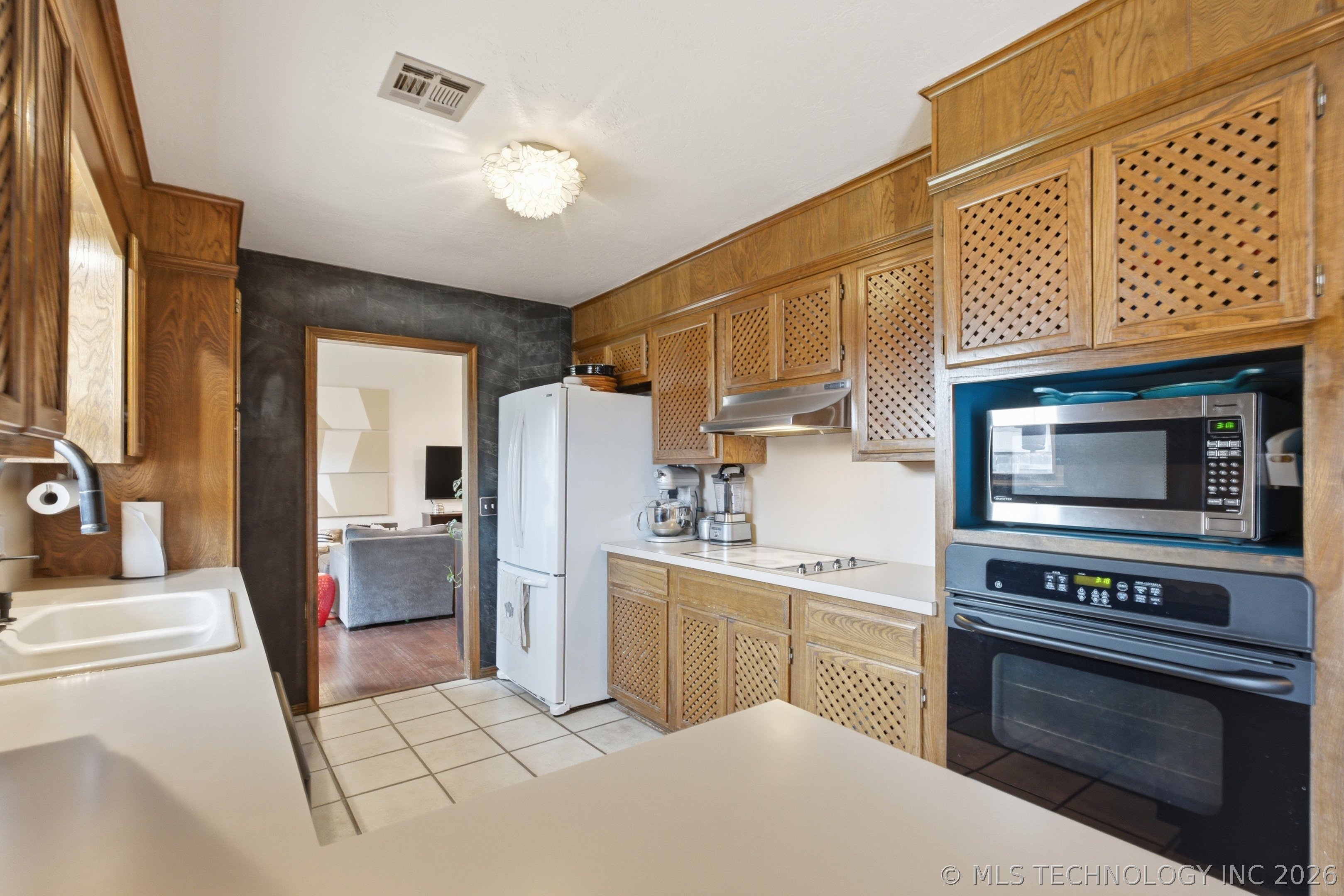 6729 E 86th Place Tulsa OK 74133