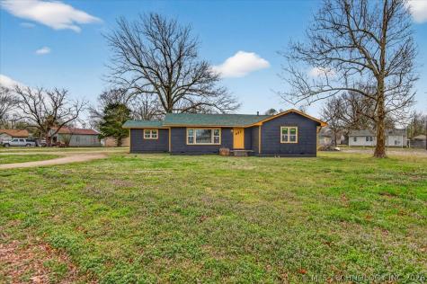 507 W Russell Avenue Nowata OK 74048