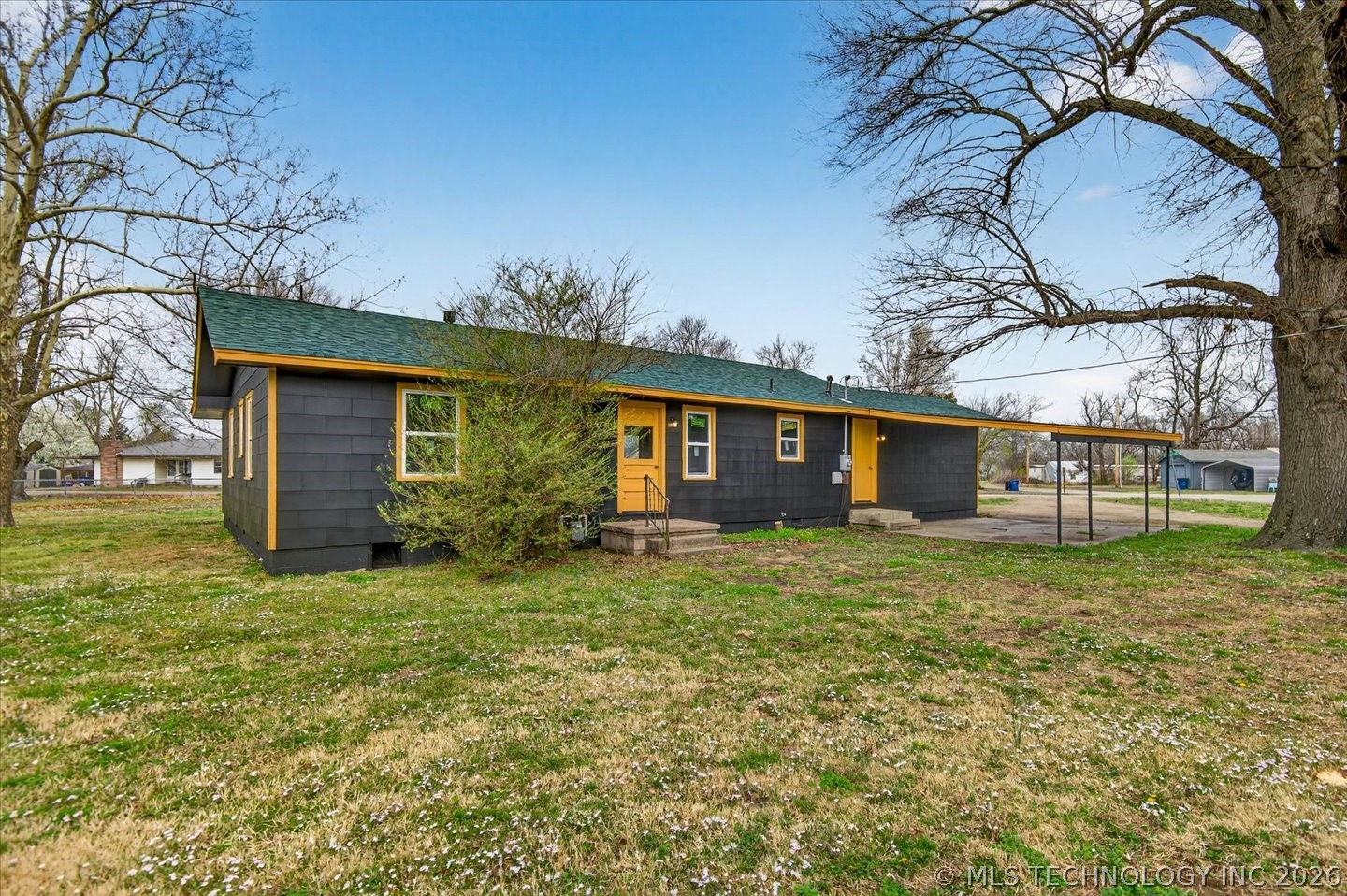 507 W Russell Avenue Nowata OK 74048