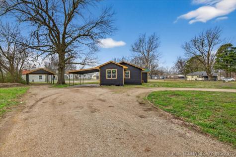 507 W Russell Avenue Nowata OK 74048