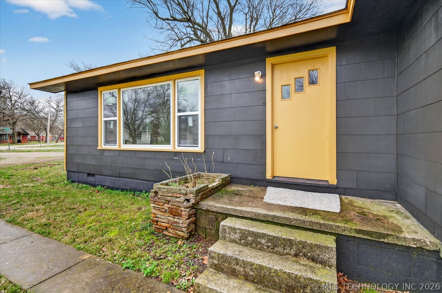 507 W Russell Avenue Nowata OK 74048