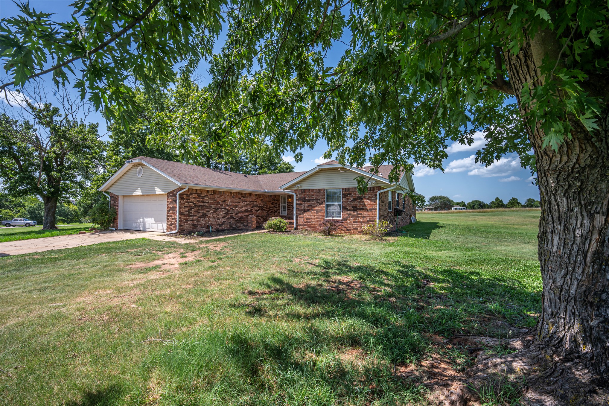 103 E Lakeview Court Tecumseh OK 74873