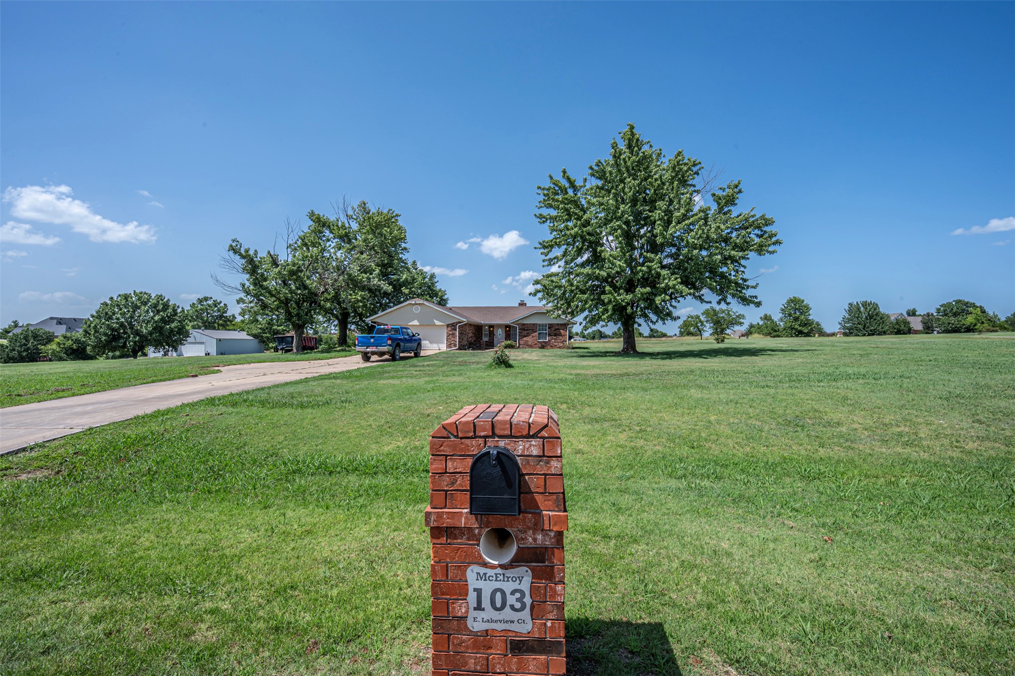 103 E Lakeview Court Tecumseh OK 74873