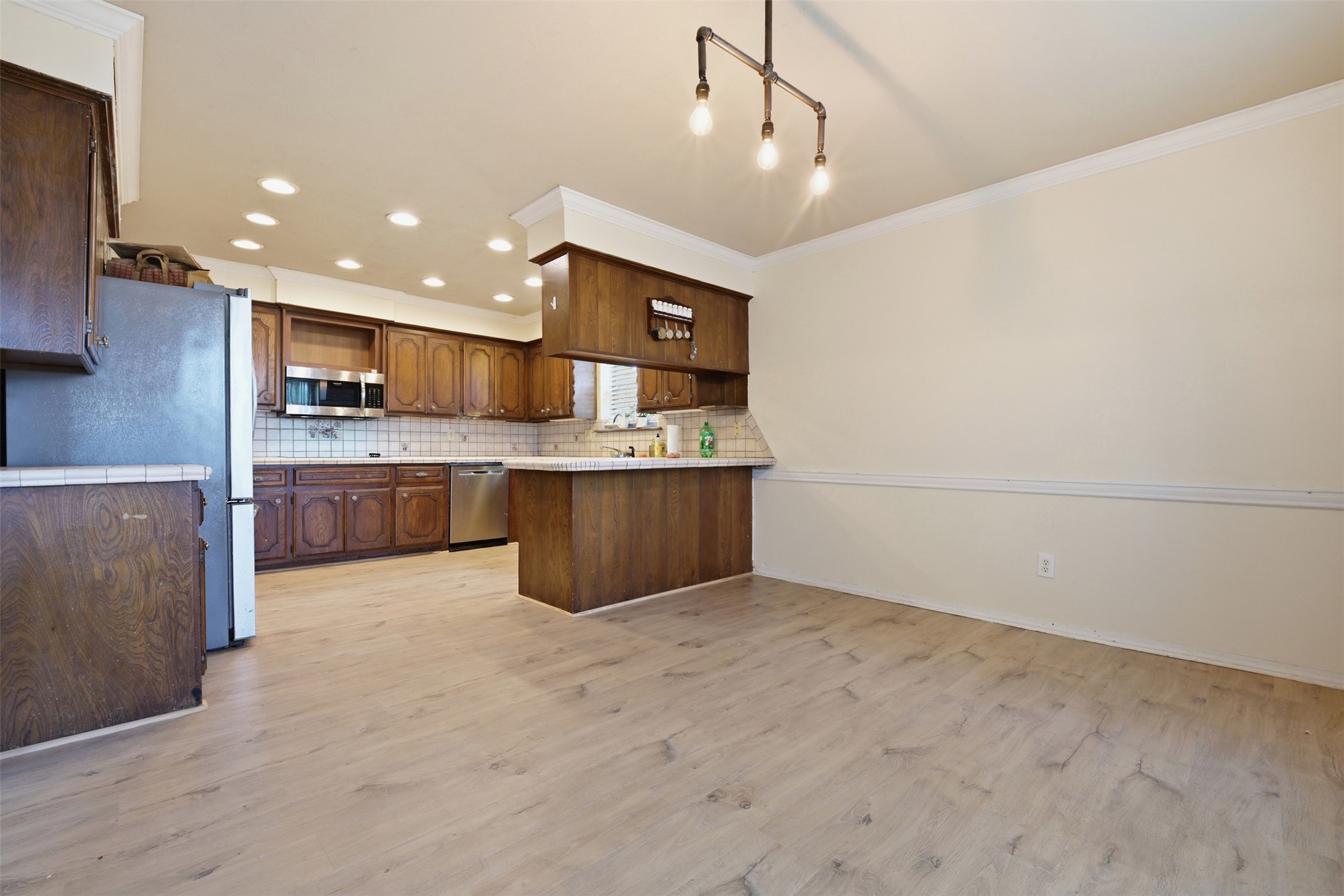 103 E Lakeview Court Tecumseh OK 74873