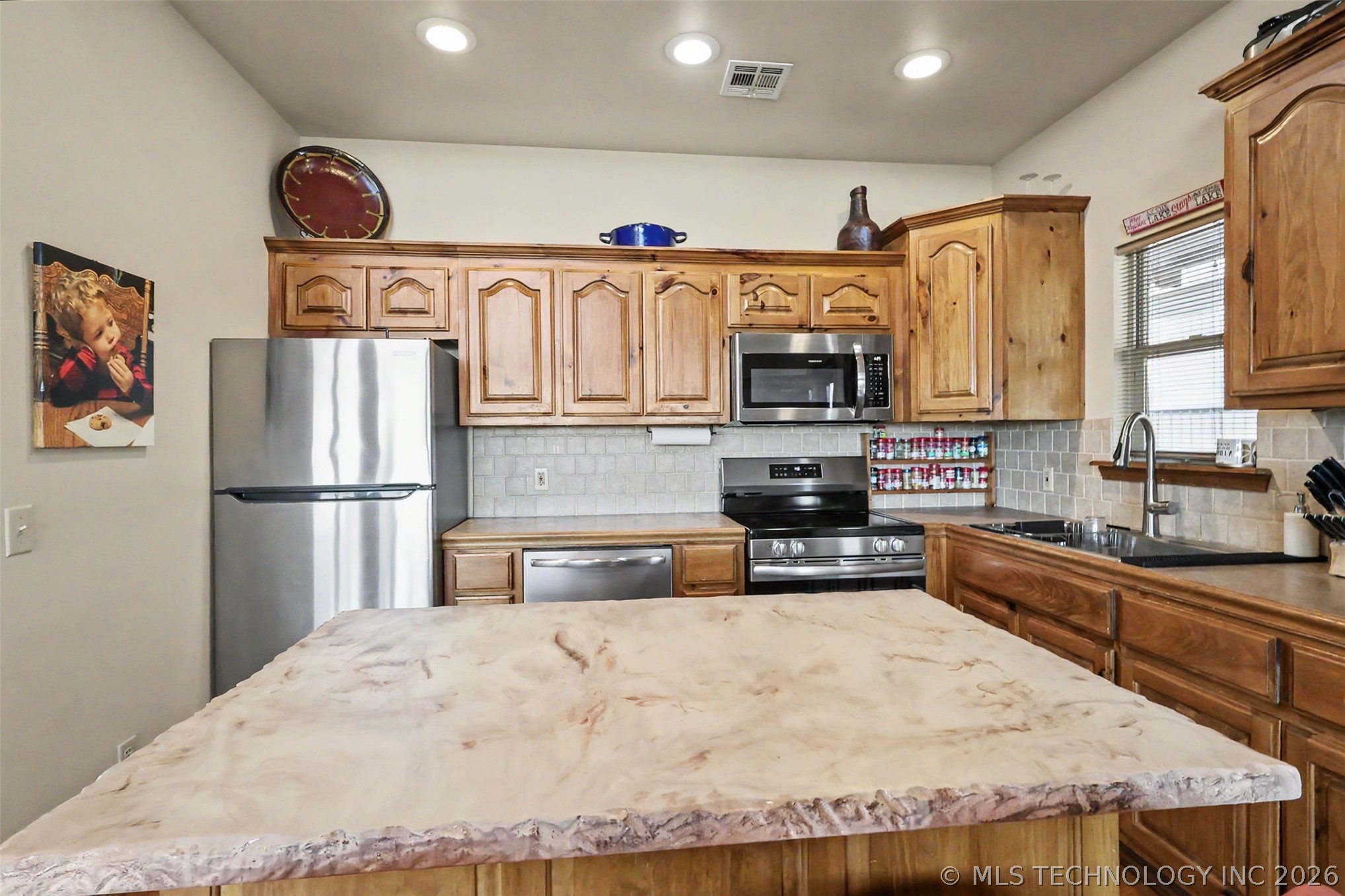 18745 W Lakewood Drive Park Hill OK 74451