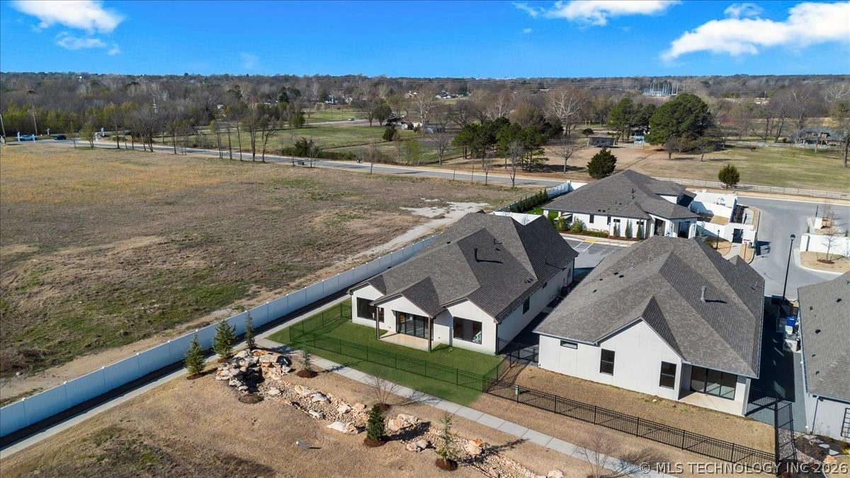 1203 N 71st Place Broken Arrow OK 74014