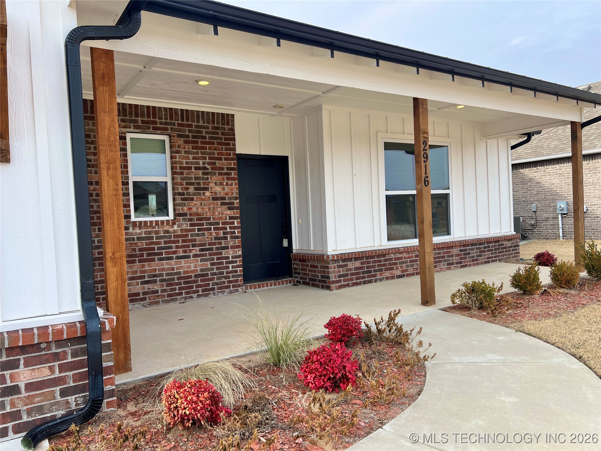 2916 S 8th Street Broken Arrow OK 74012