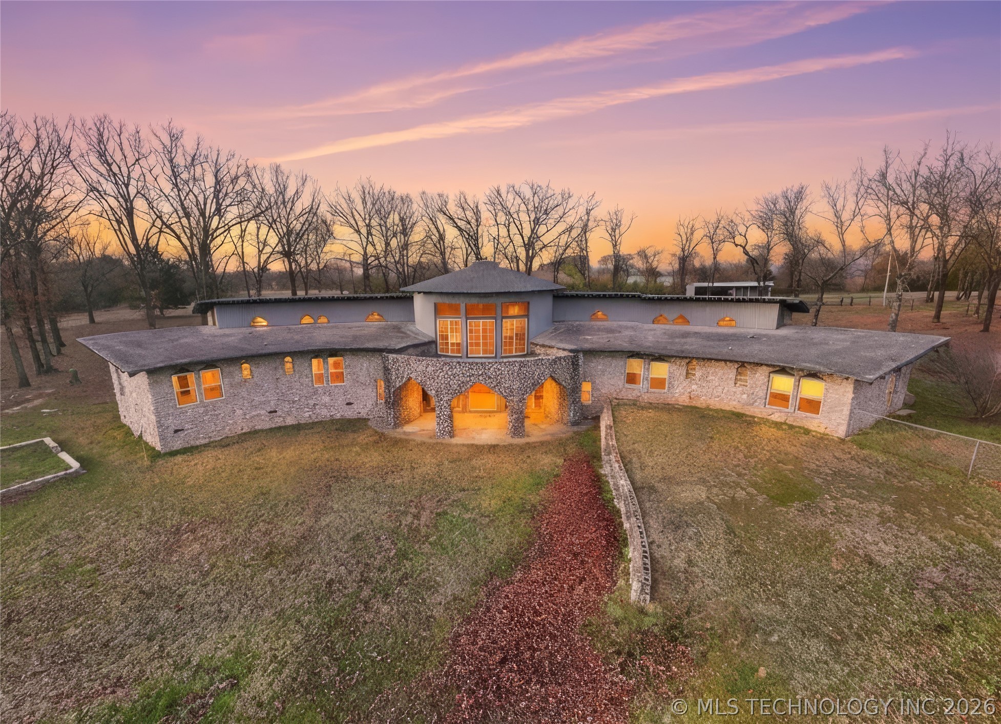 140 W Taylor Drive Sallisaw OK 74955