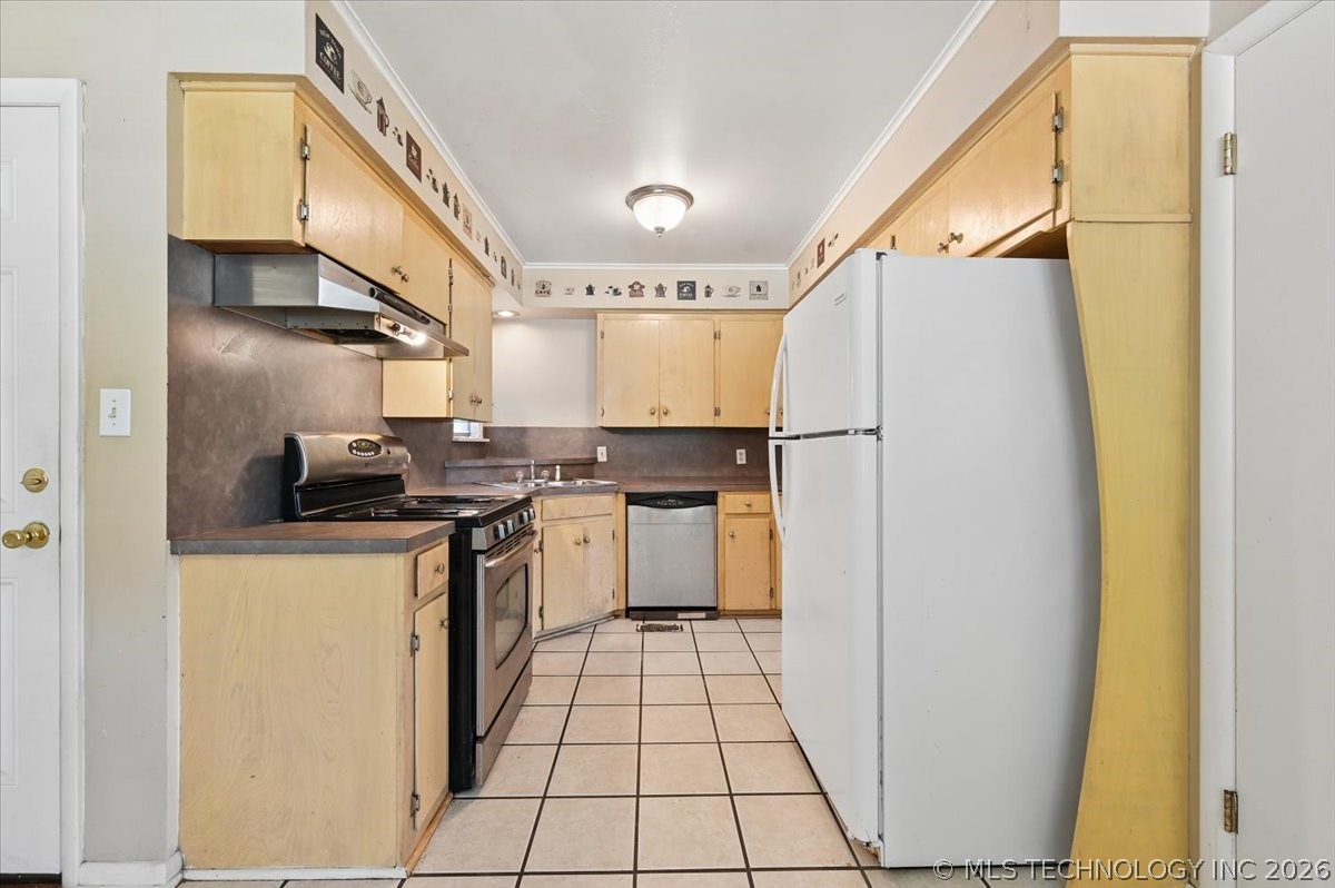 1609 E 55th Place Tulsa OK 74105