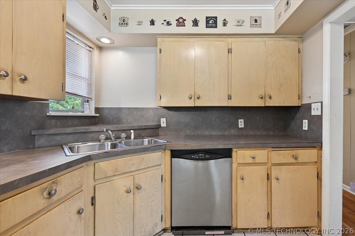 1609 E 55th Place Tulsa OK 74105