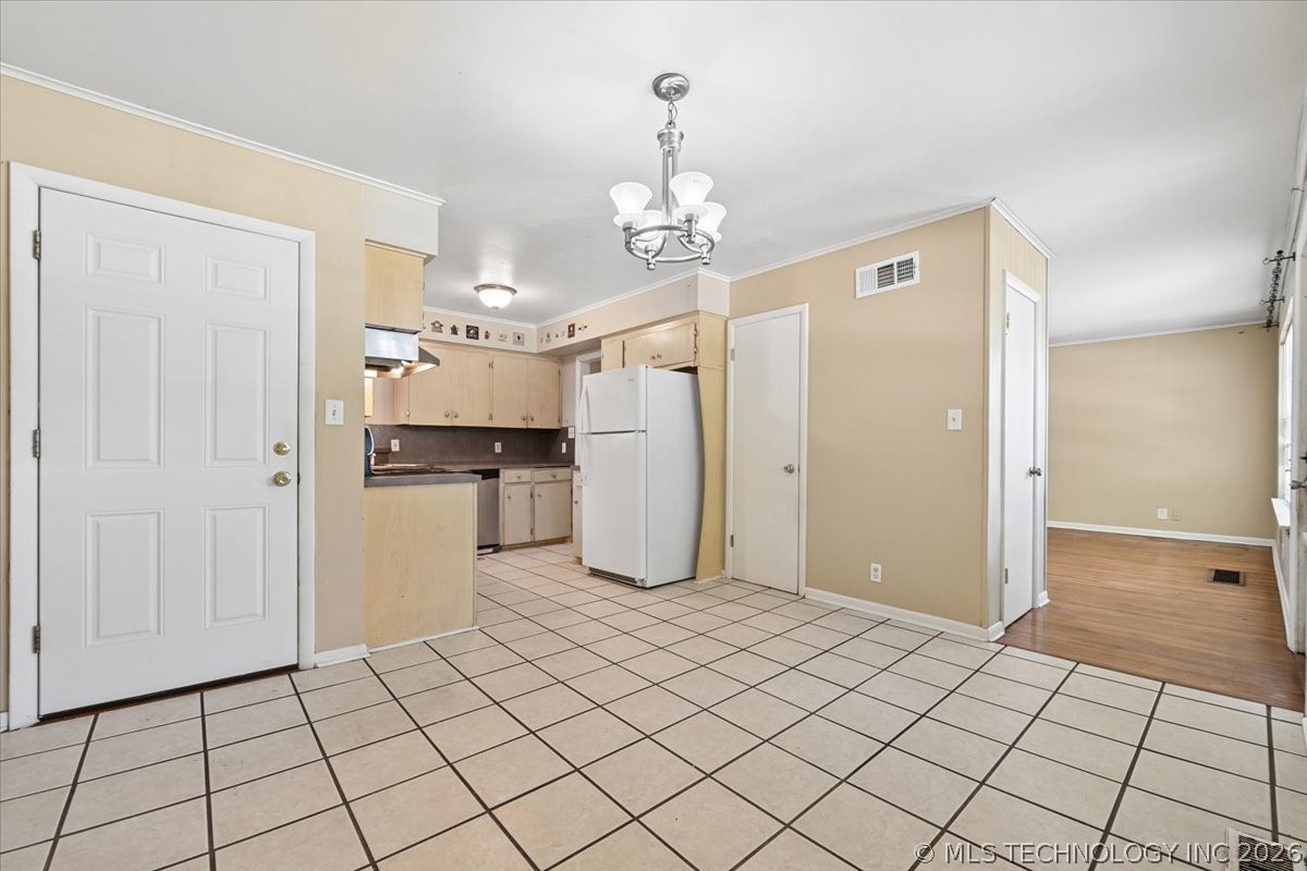 1609 E 55th Place Tulsa OK 74105