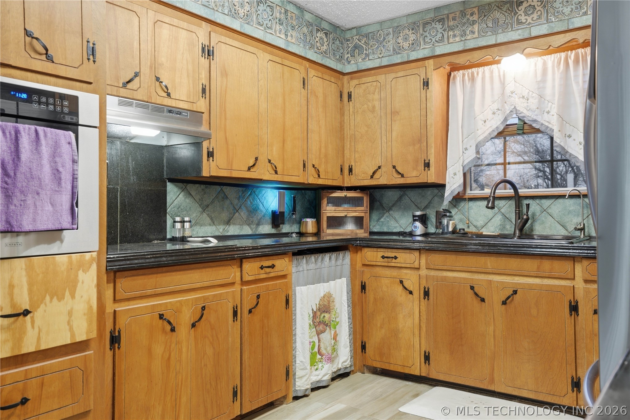 1707 N Maple Street Sallisaw OK 74955