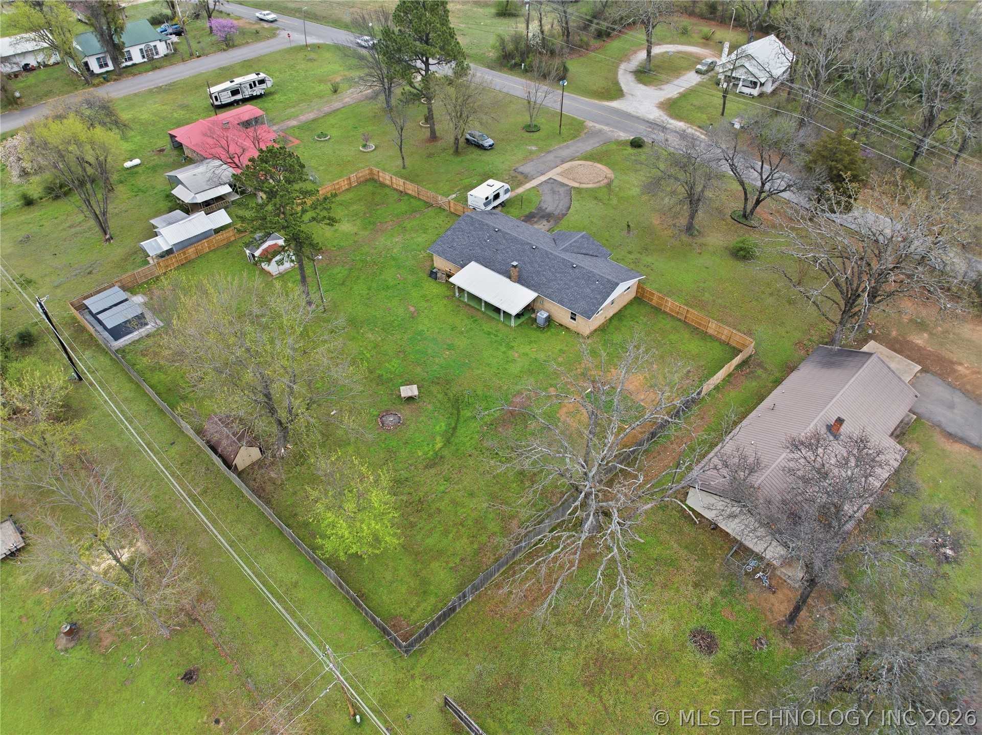 1707 N Maple Street Sallisaw OK 74955