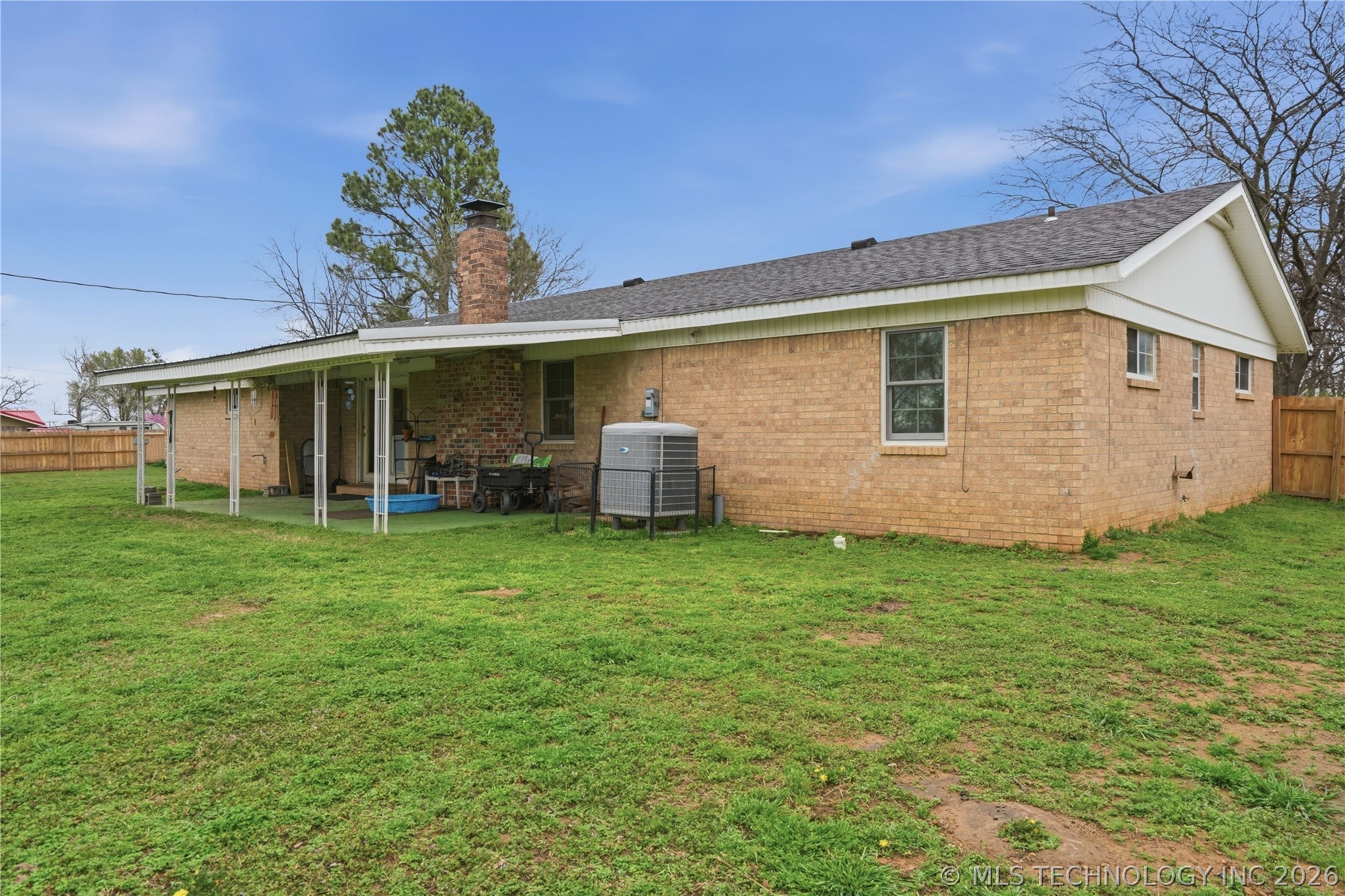 1707 N Maple Street Sallisaw OK 74955