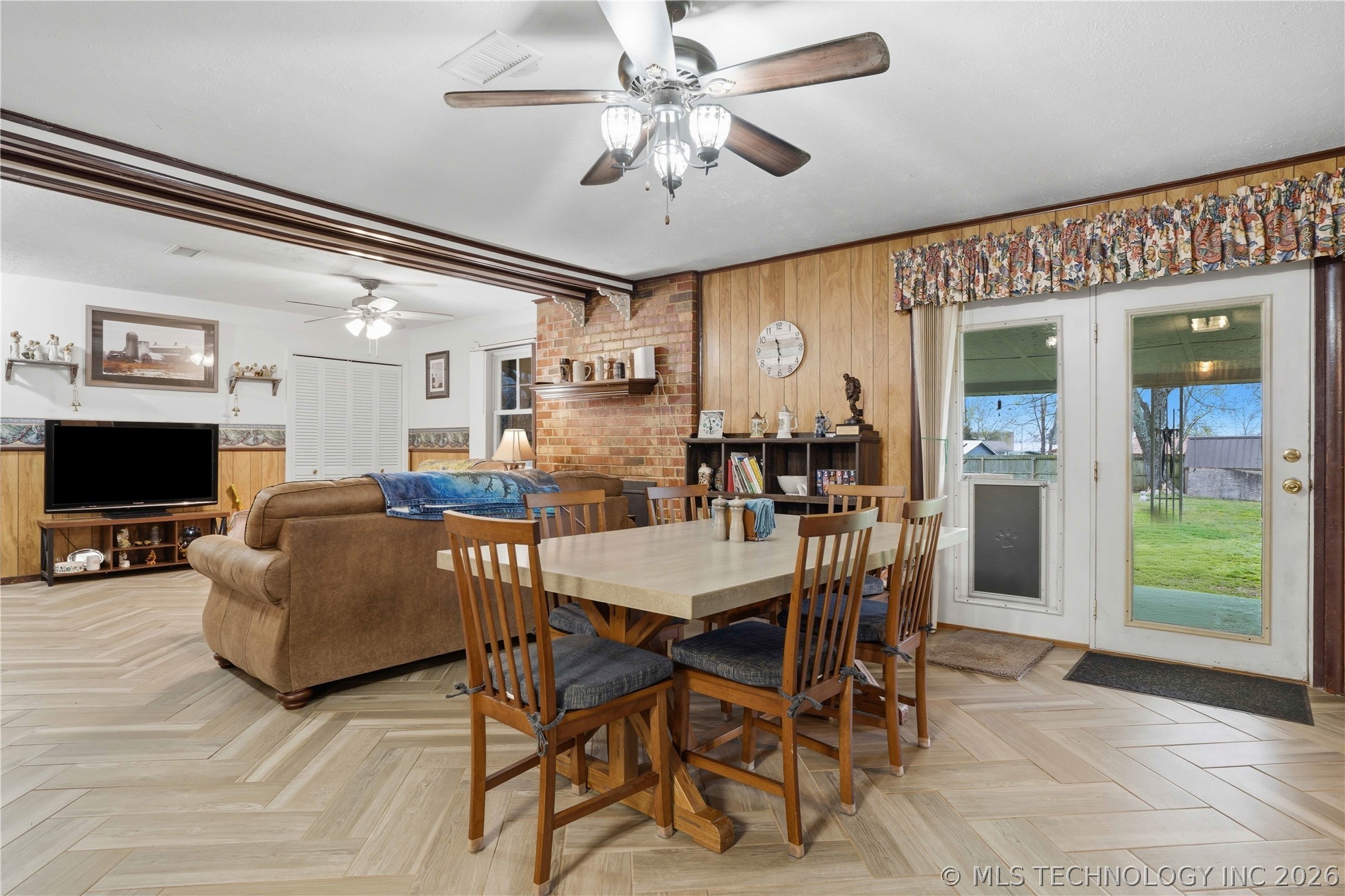1707 N Maple Street Sallisaw OK 74955