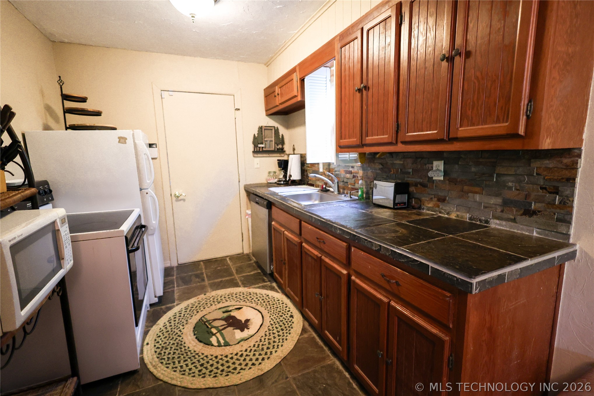 445492 Indian Road Gore OK 74435