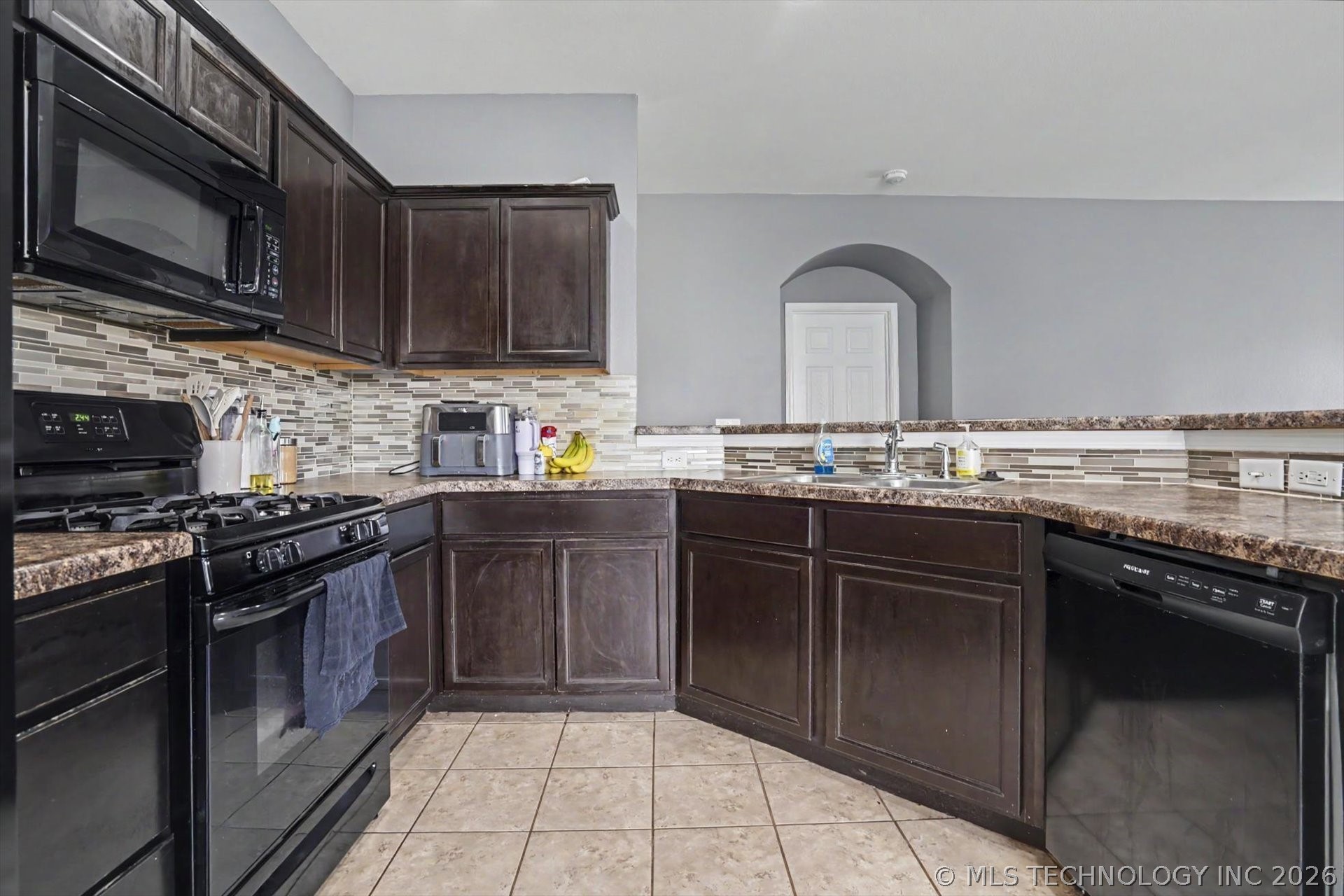 25437 E 93rd Court Broken Arrow OK 74014