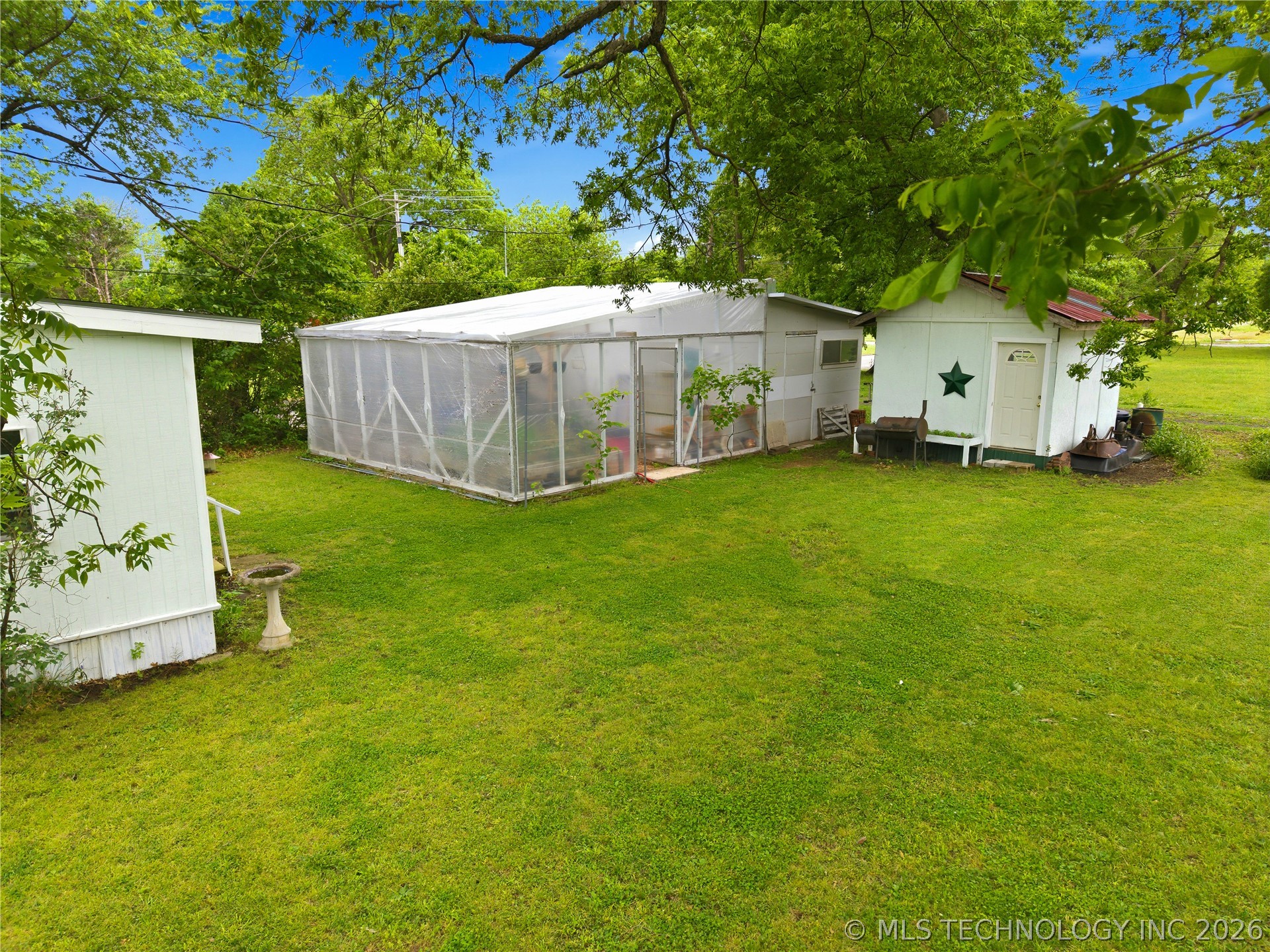 221 W Poplar Street Stilwell OK 74960