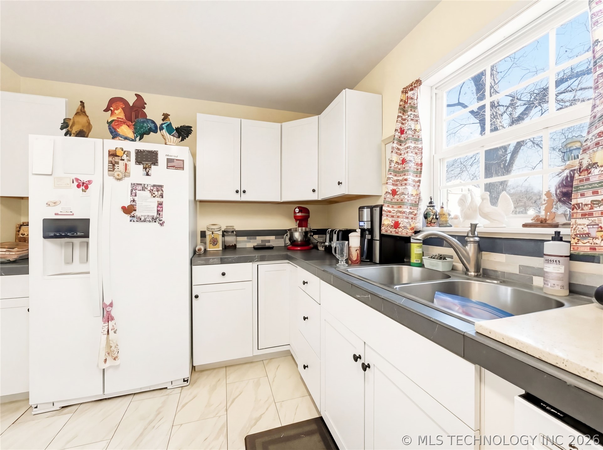 221 W Poplar Street Stilwell OK 74960
