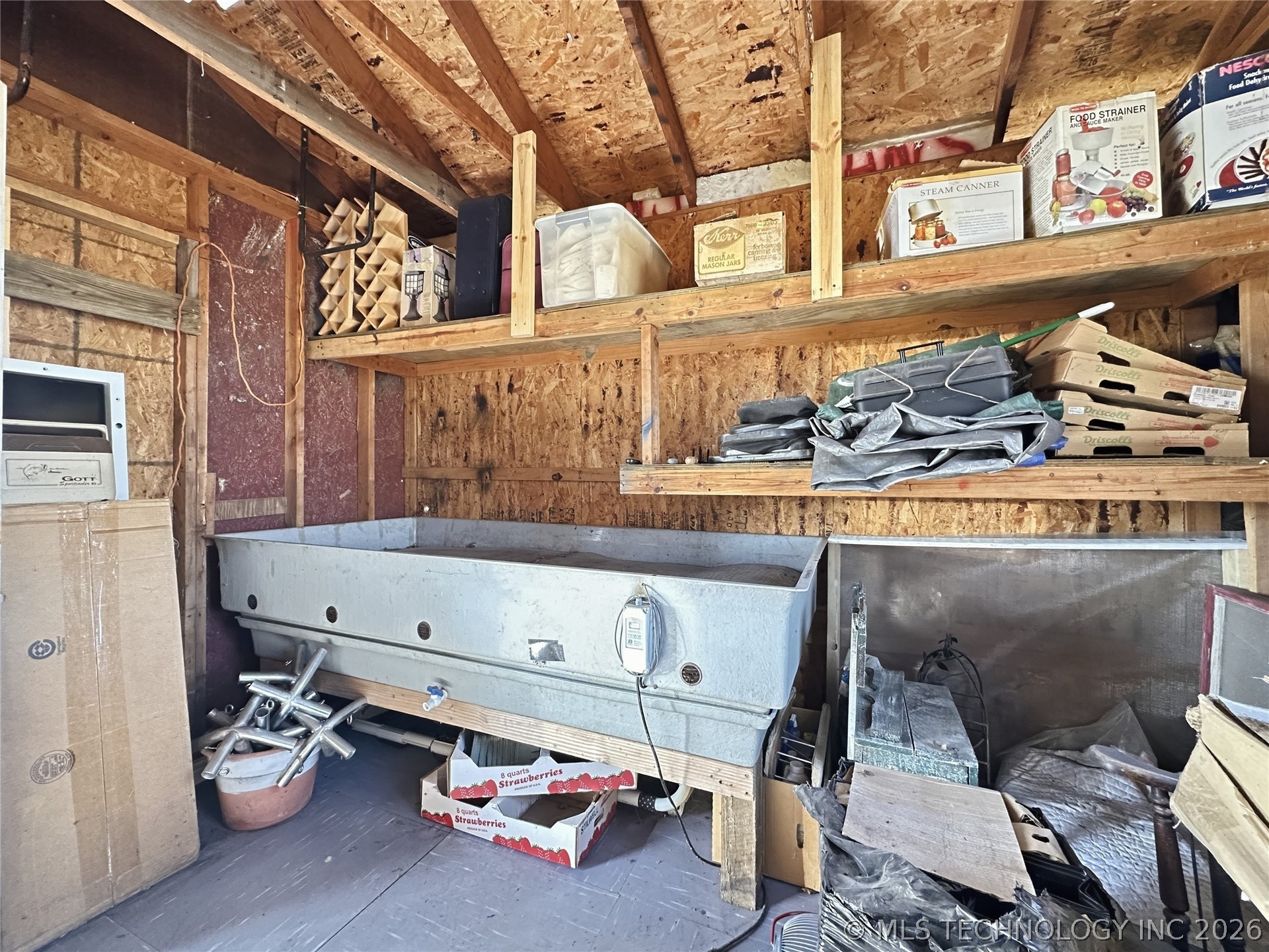 221 W Poplar Street Stilwell OK 74960