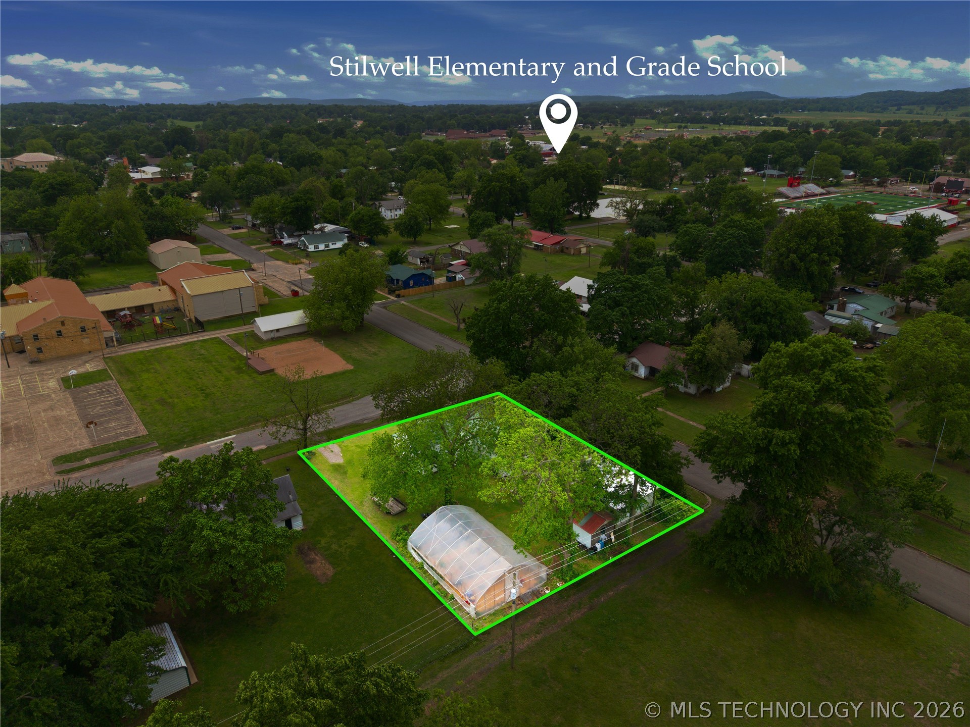 221 W Poplar Street Stilwell OK 74960