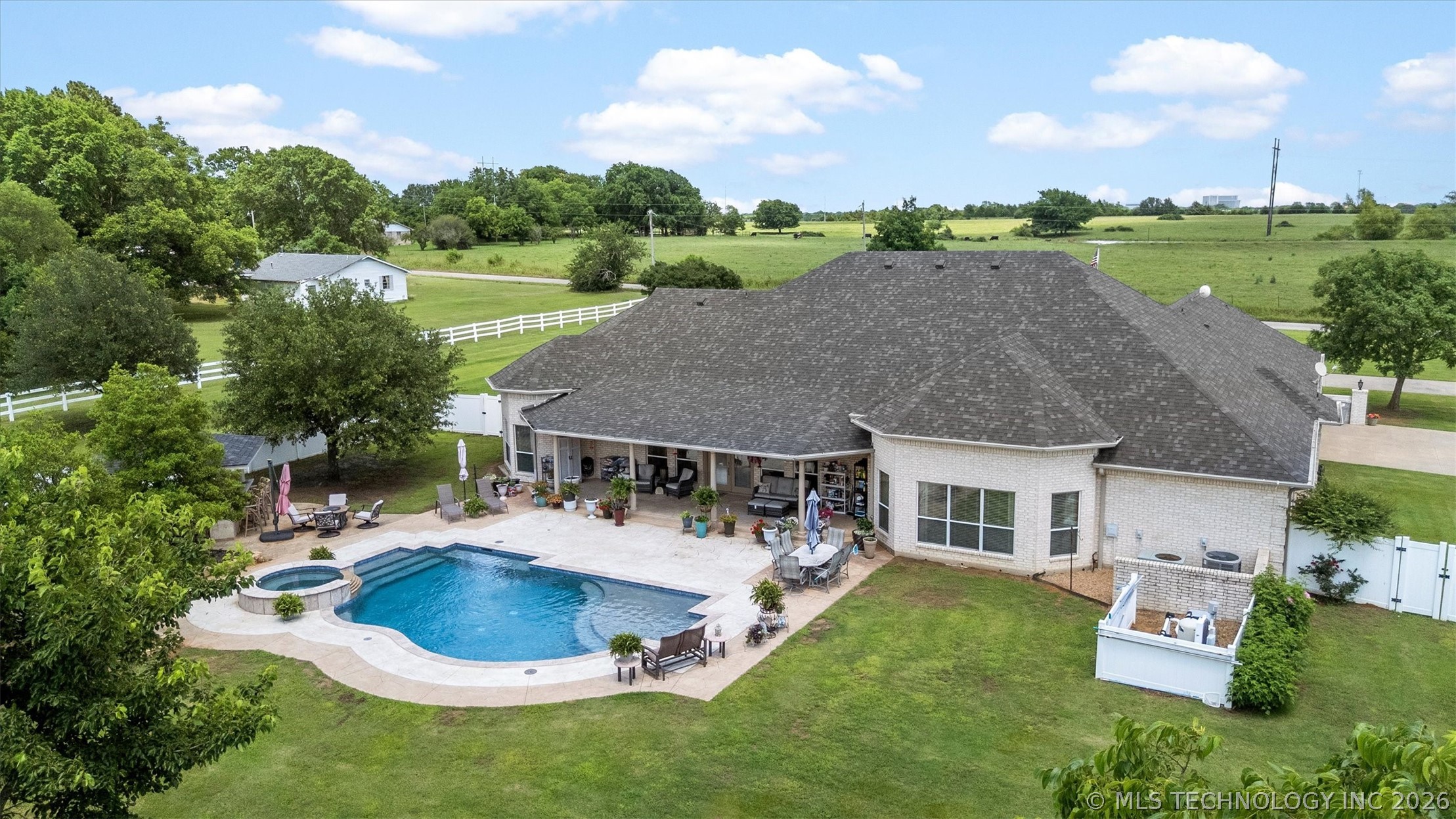 321 Kirsey Road Calera OK 74730