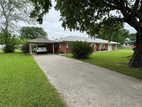 707 W Creek Street Marietta OK 73448