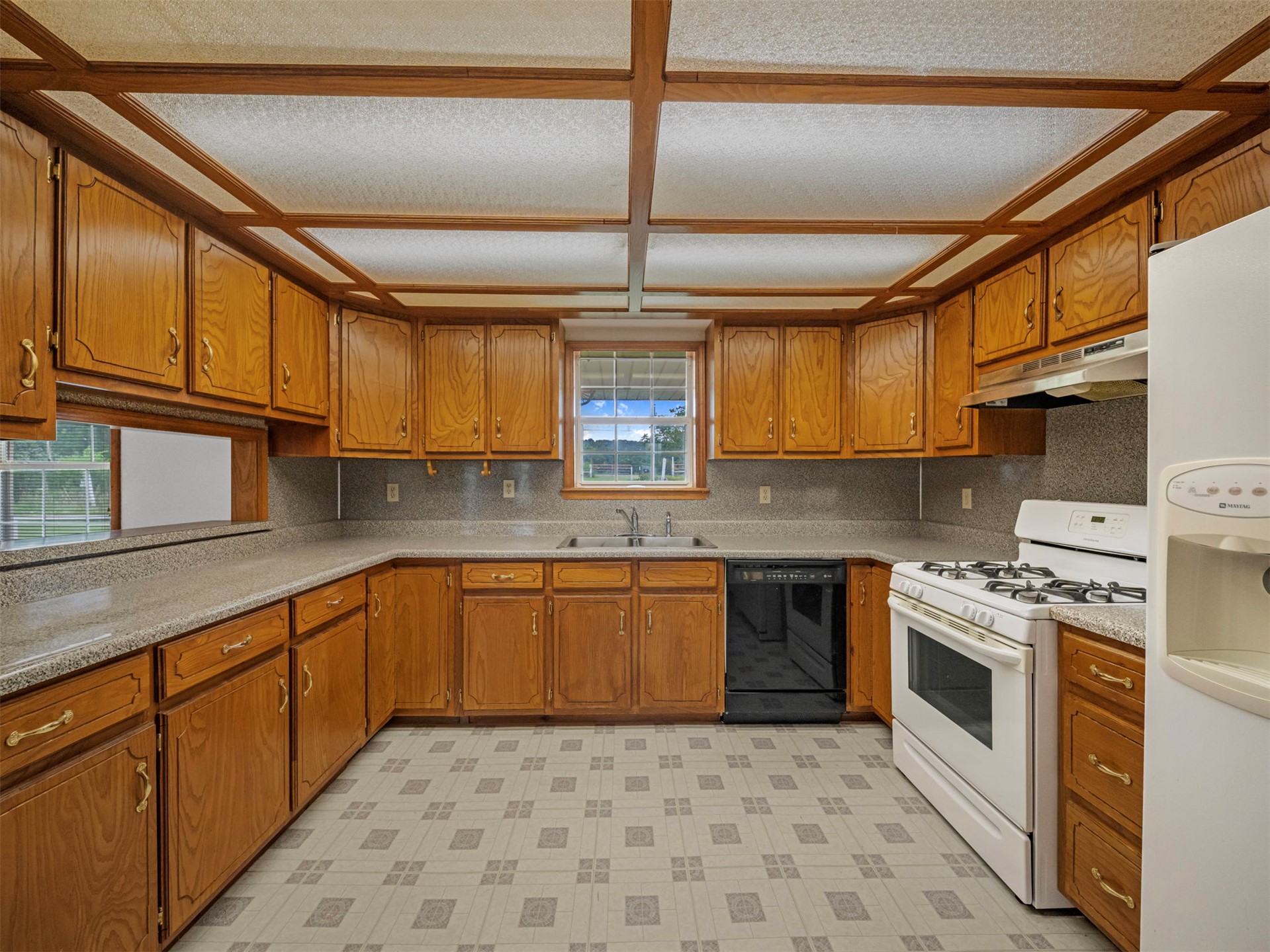 8611 N 100th Avenue W Skiatook OK 74070