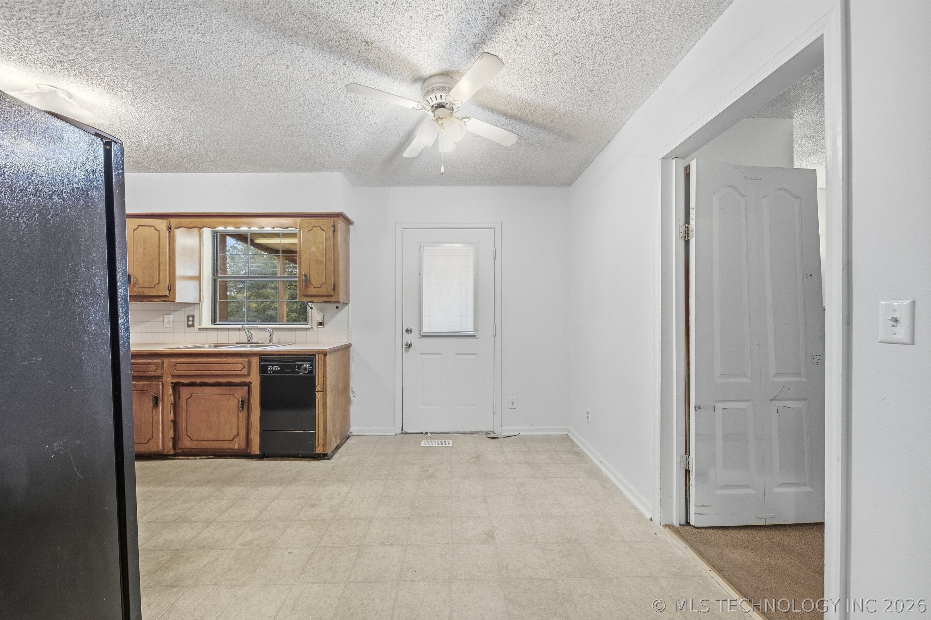 205 W Ragan Street Henryetta OK 74437