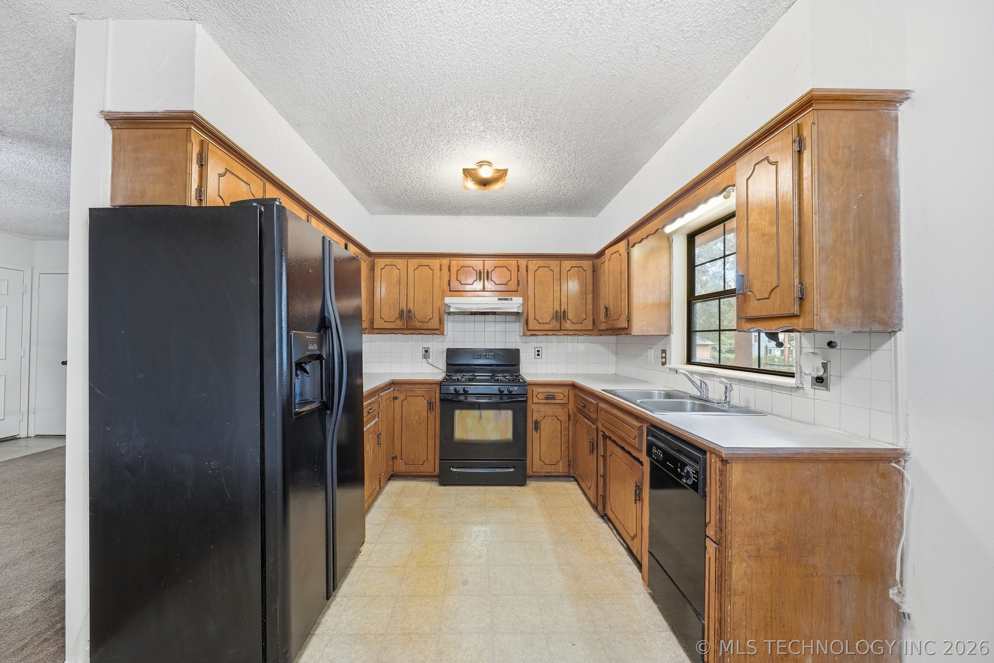 205 W Ragan Street Henryetta OK 74437