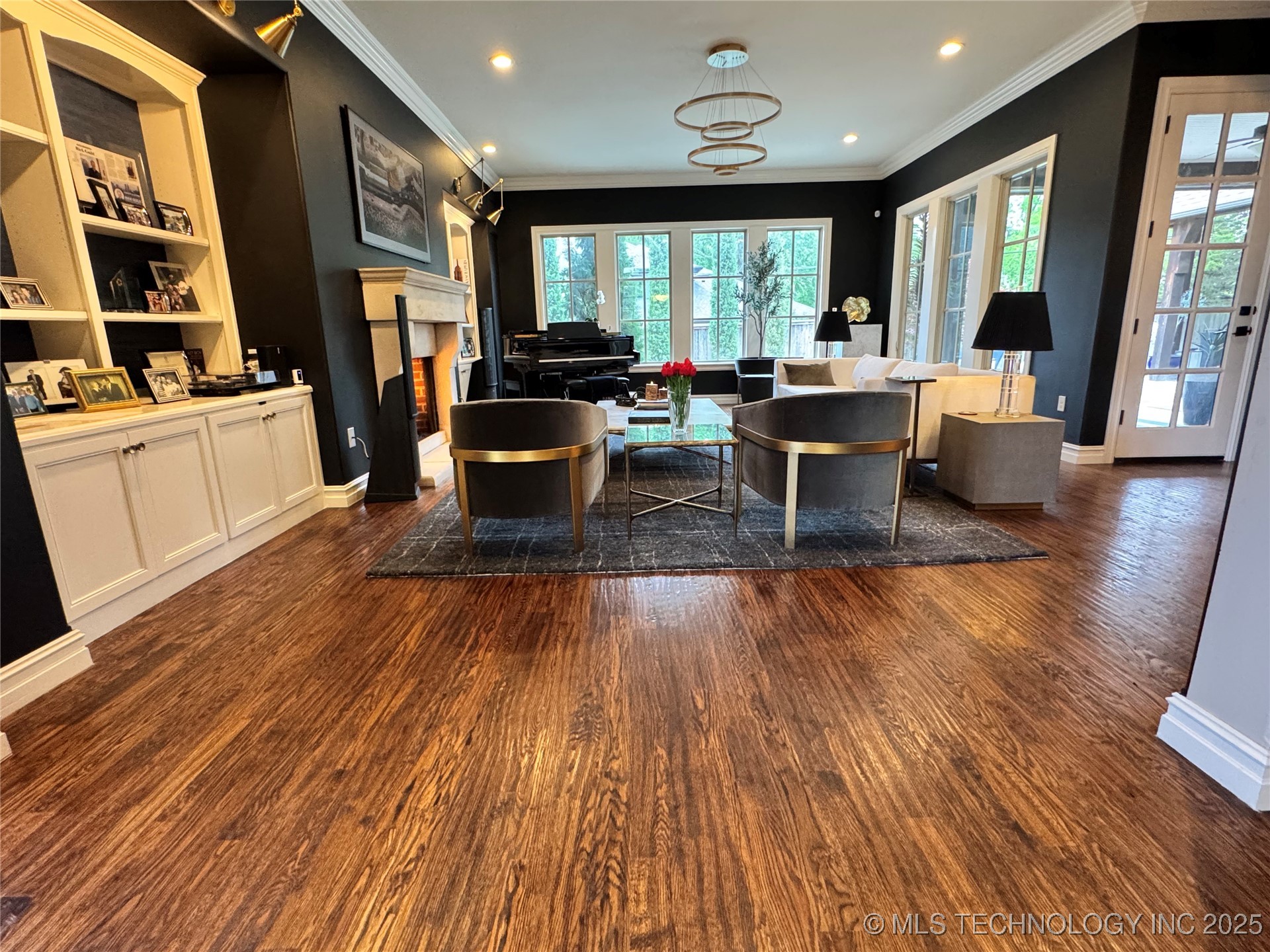 2920 E 27th Place Tulsa OK 74114