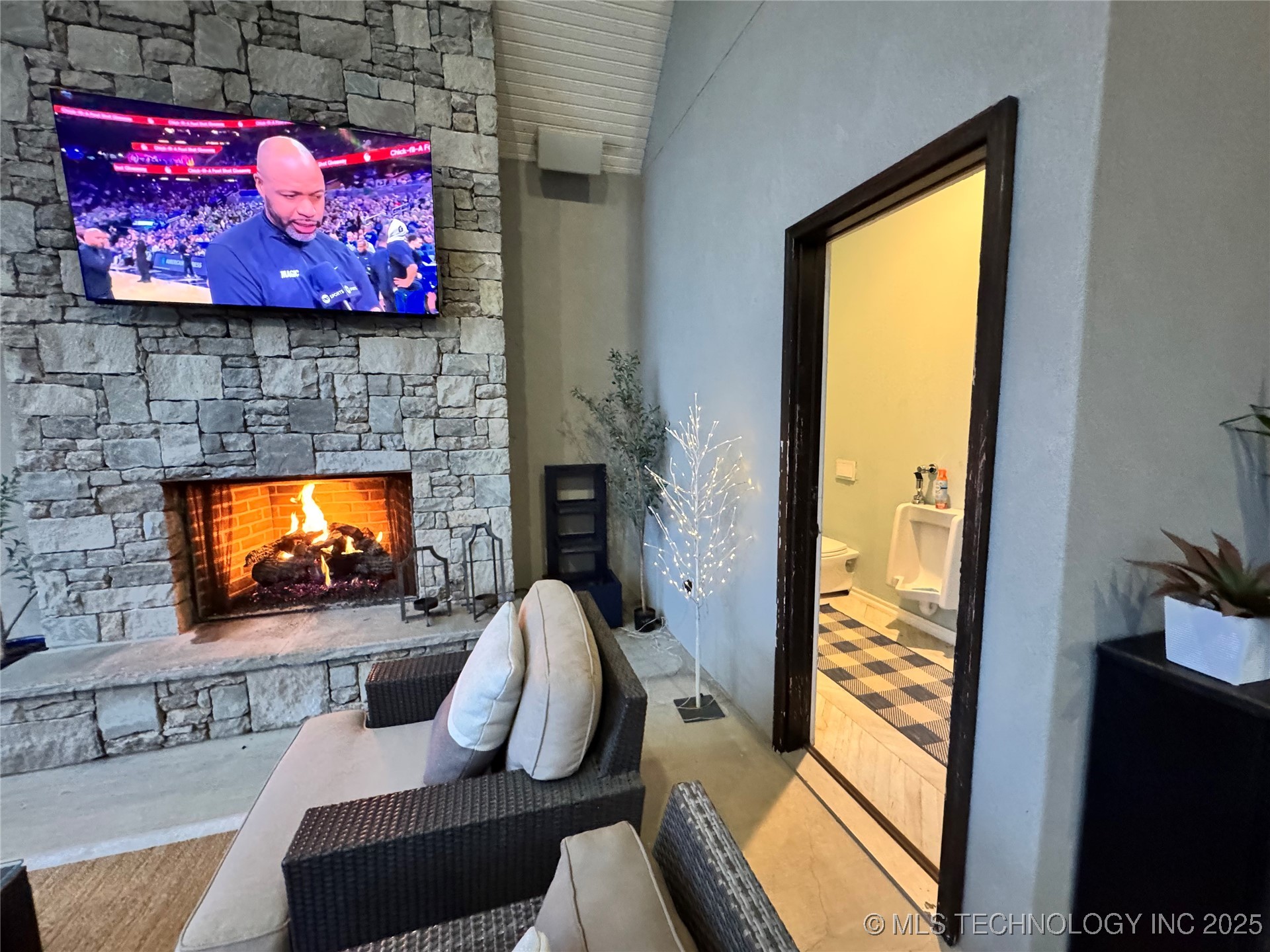 2920 E 27th Place Tulsa OK 74114