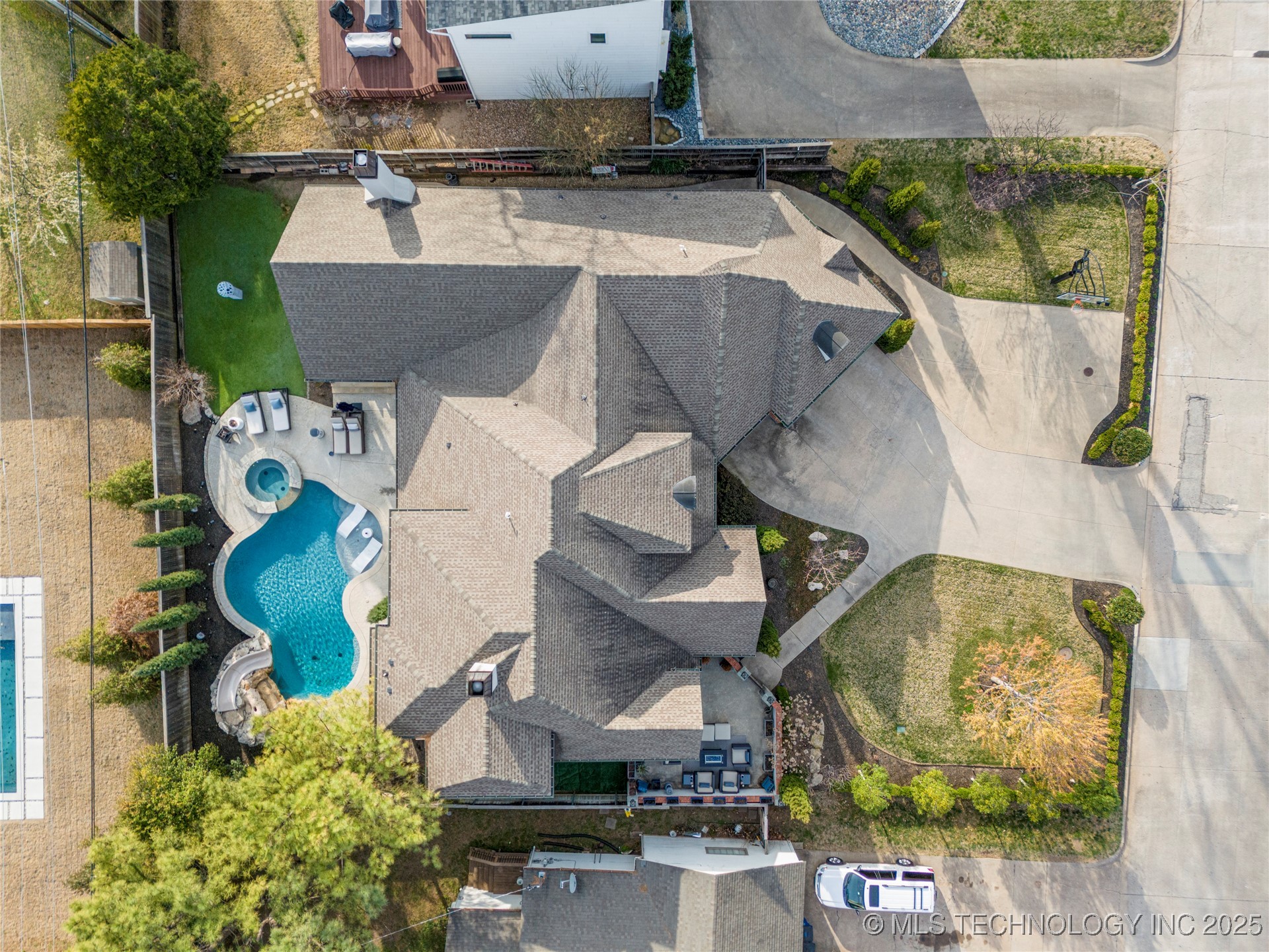 2920 E 27th Place Tulsa OK 74114