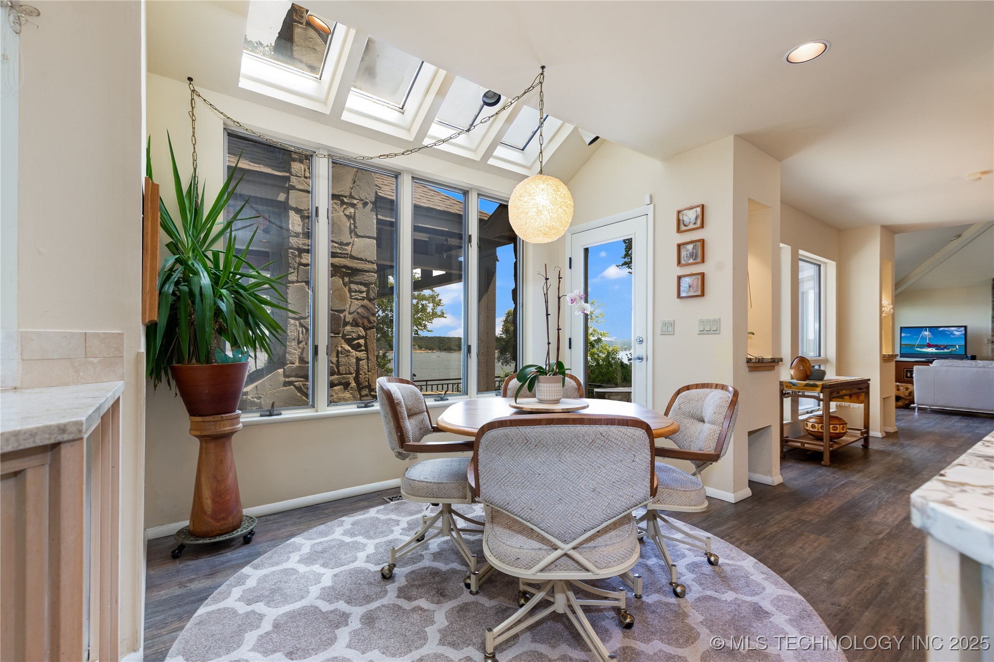 33872 S Coves Drive Afton OK 74331