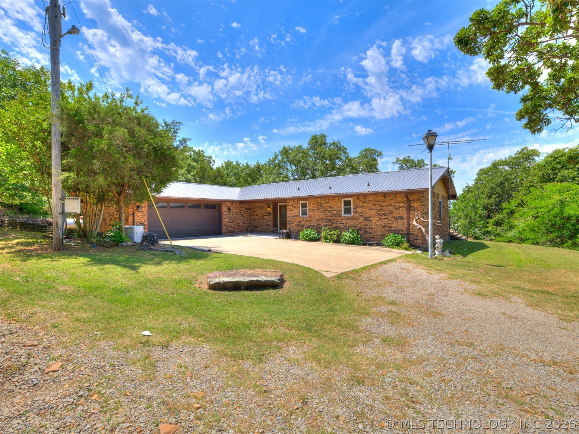 1082 Gaines Creek Loop Eufaula OK 74432