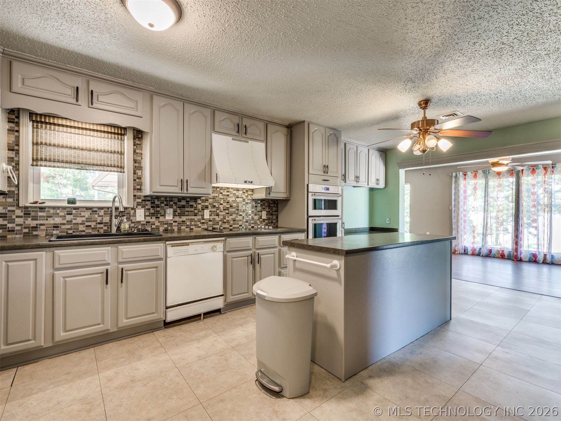 1082 Gaines Creek Loop Eufaula OK 74432