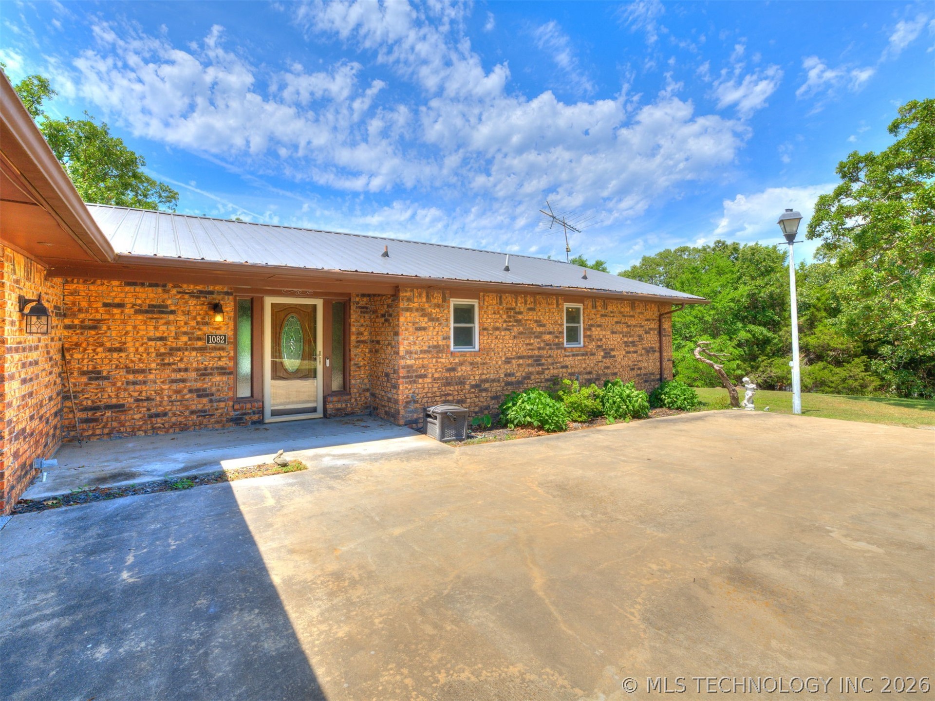 1082 Gaines Creek Loop Eufaula OK 74432