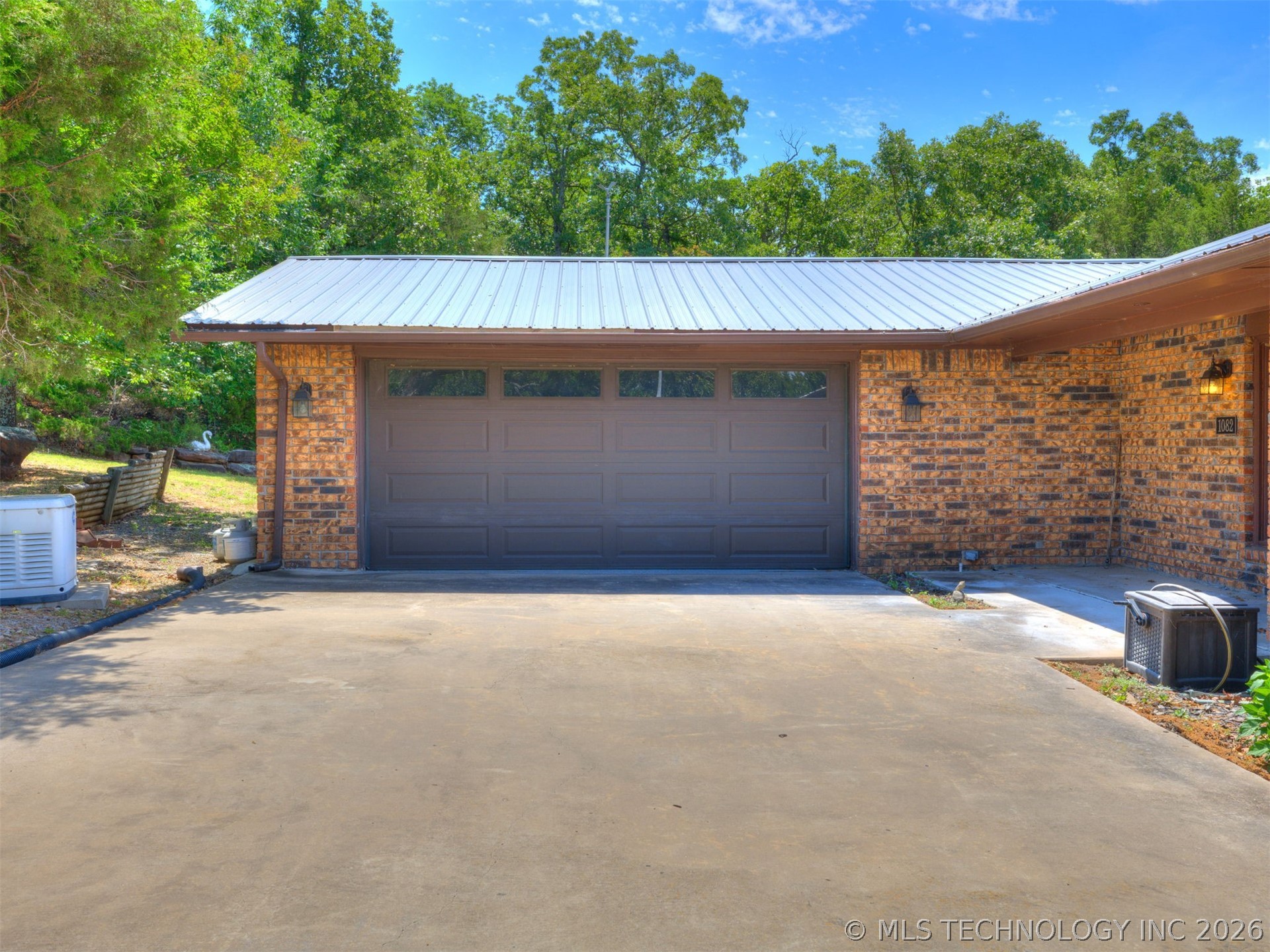 1082 Gaines Creek Loop Eufaula OK 74432