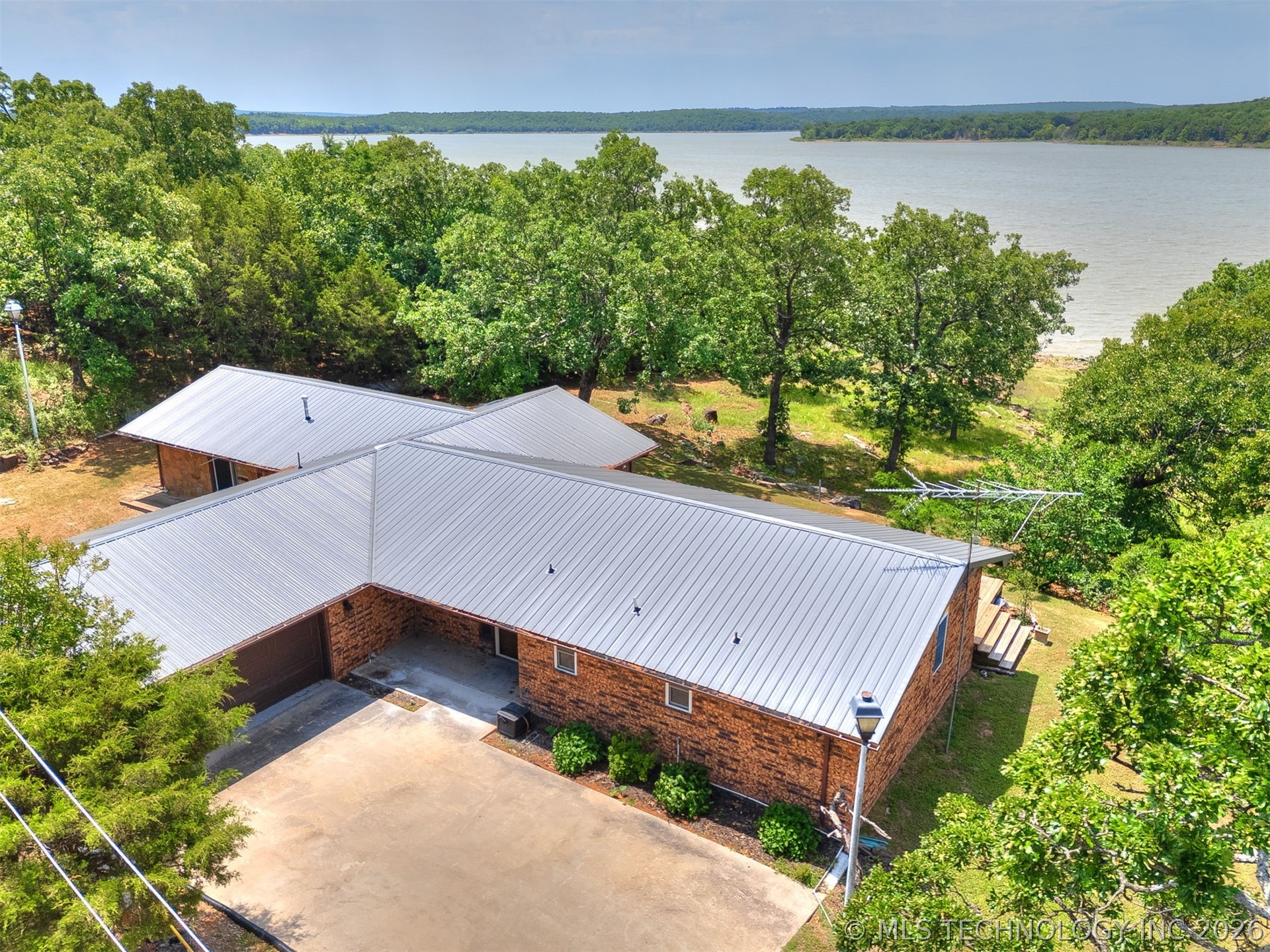 1082 Gaines Creek Loop Eufaula OK 74432